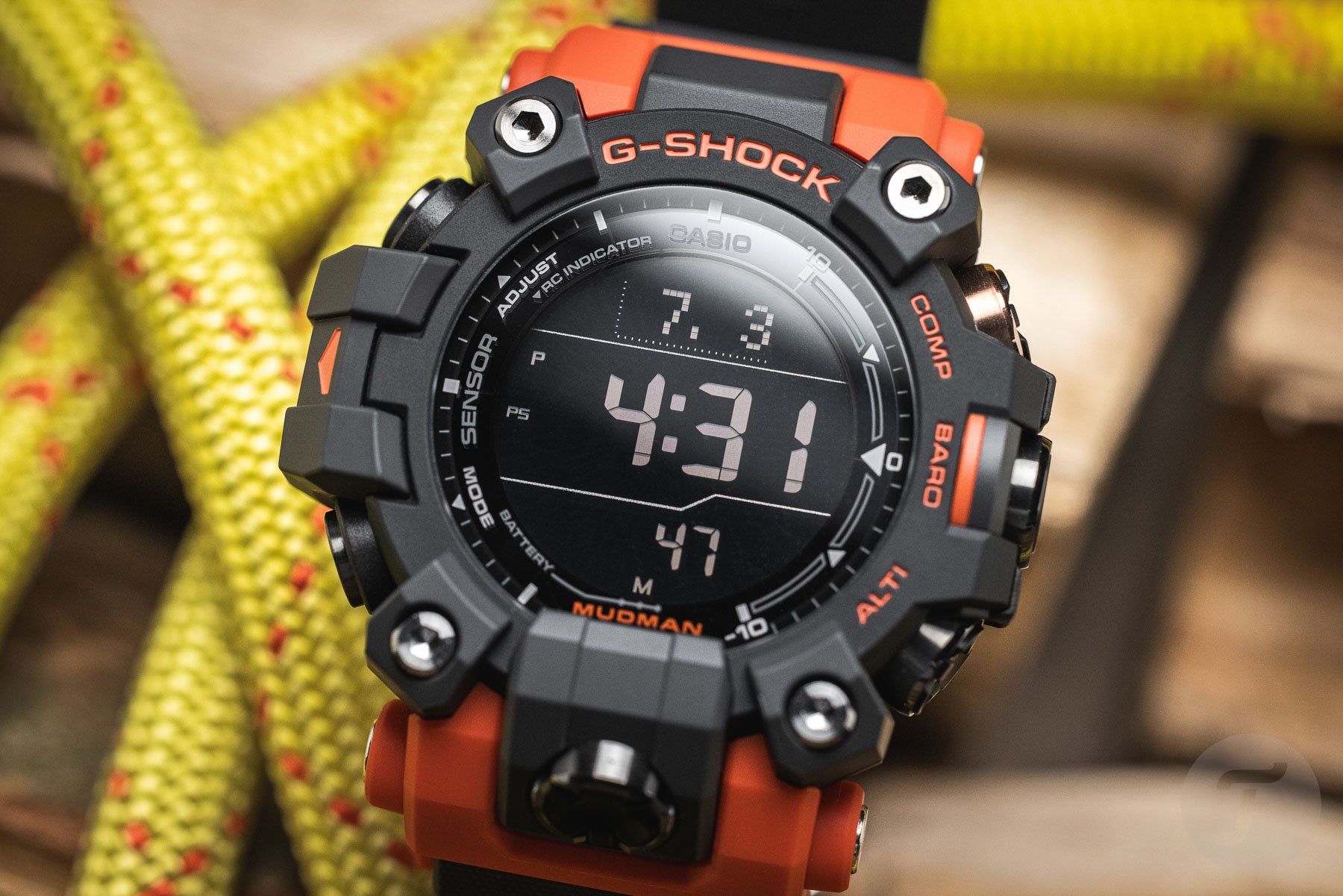 Casio G-SHOCK Mudman GW-9500-1A4ER Watch  Solar power batteries,  Structured water, Car led lights