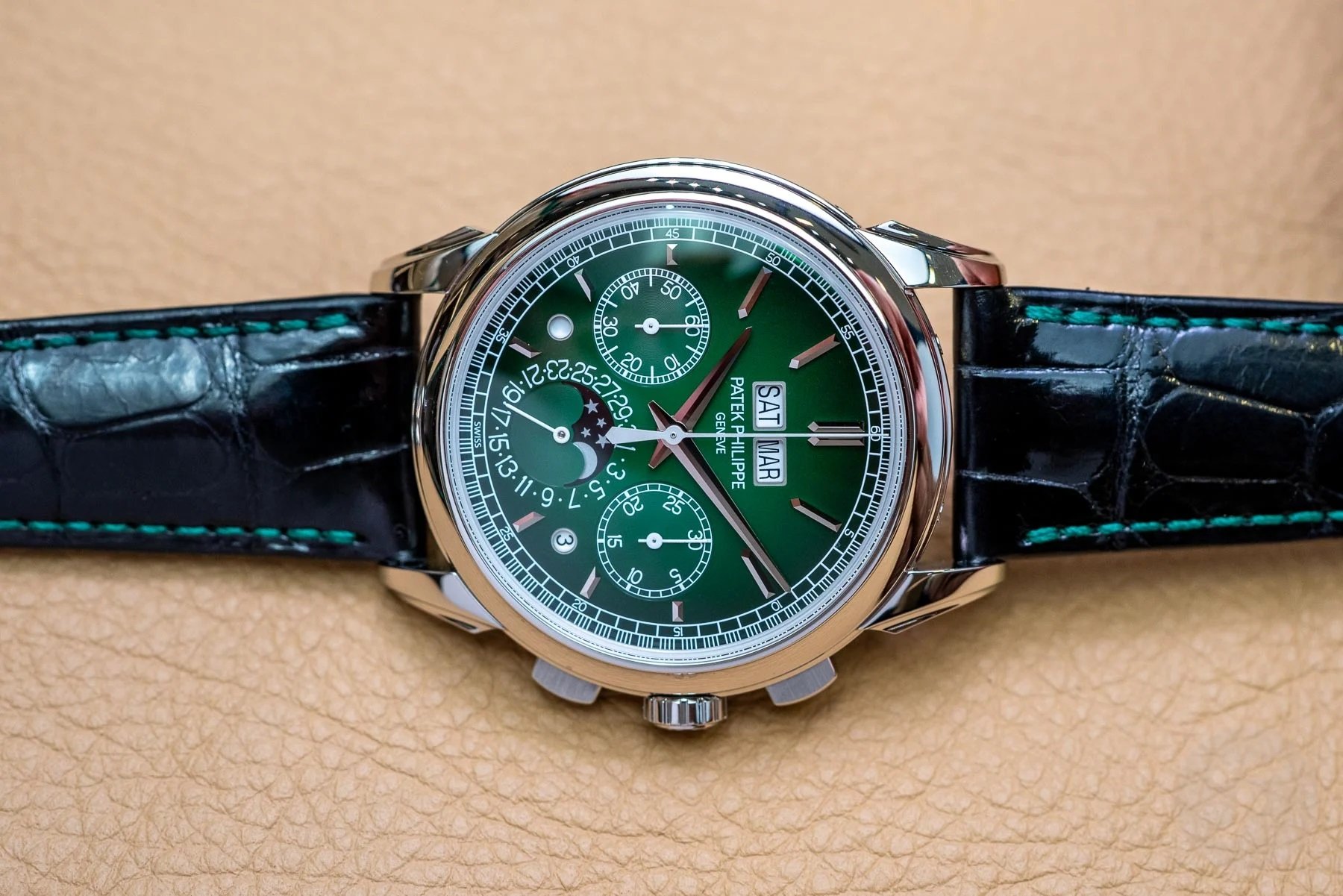 Spotted - Bernard Arnault Unique Tiffany-Blue Patek Nautilus 5740 Perpetual