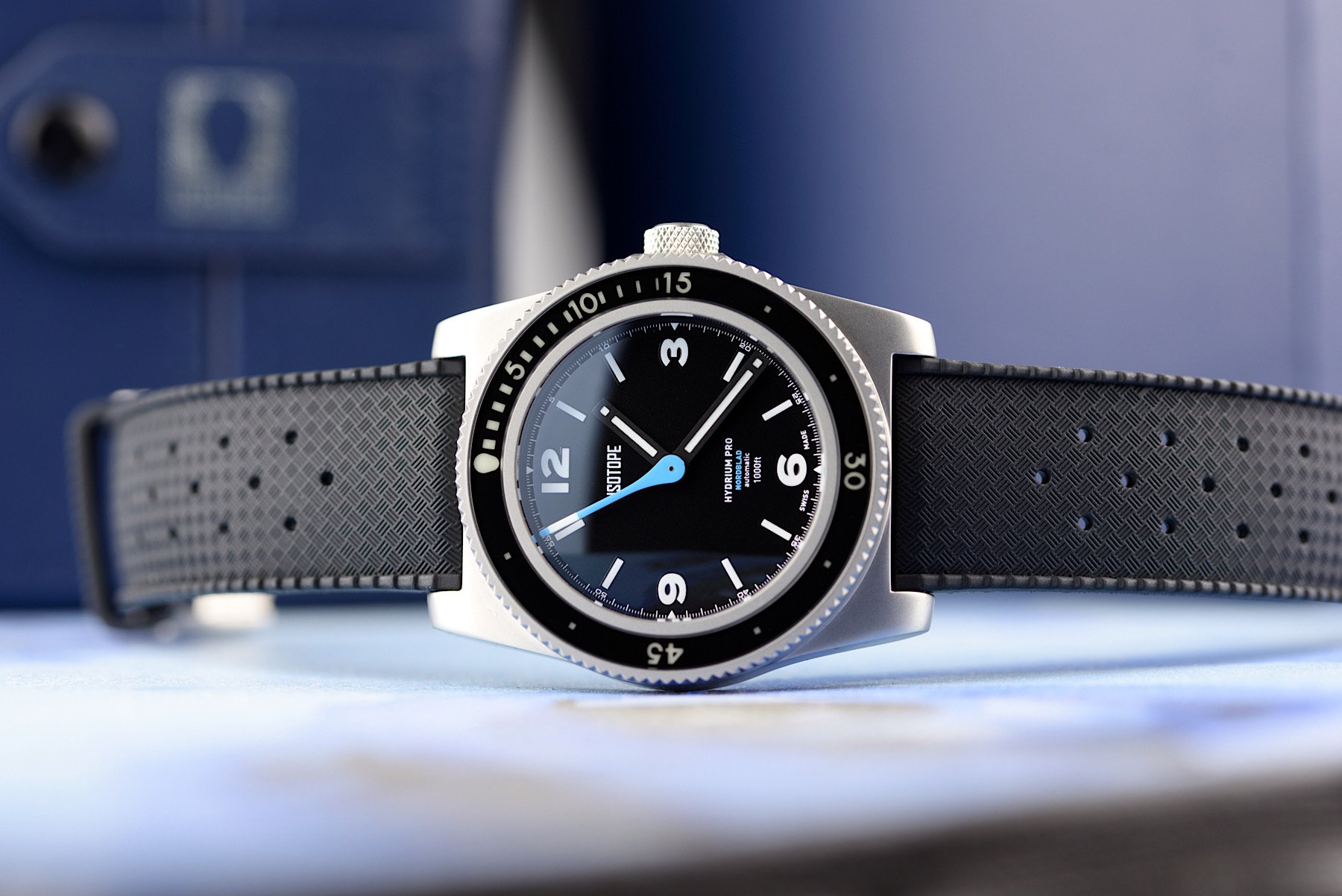 【マイクロブランドウォッチ】 isotopewatchesハイドリウムプロ F】 Hands-On: Isotope Hydrium Pro Nordlbad Limited Edition