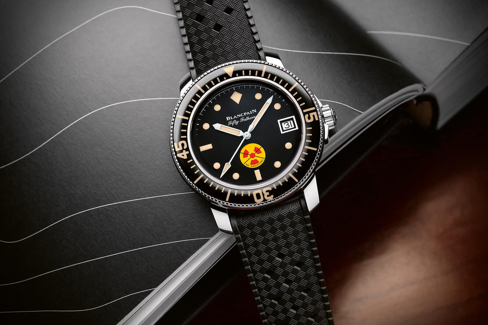 Blancpain fifty fathoms bathyscaphe vs rolex submariner shop