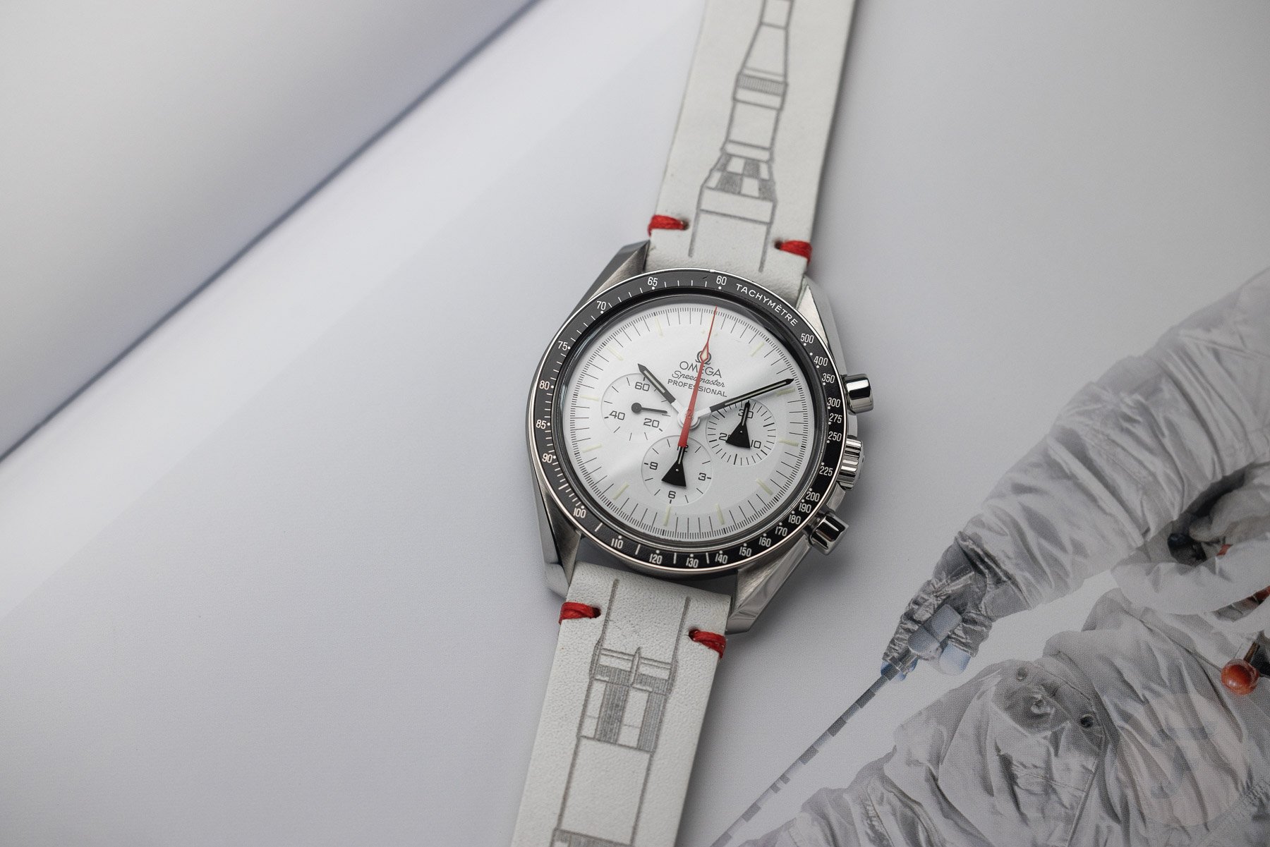 The Ninth Fratello × REM Straps For The Speedmaster: Saturn V