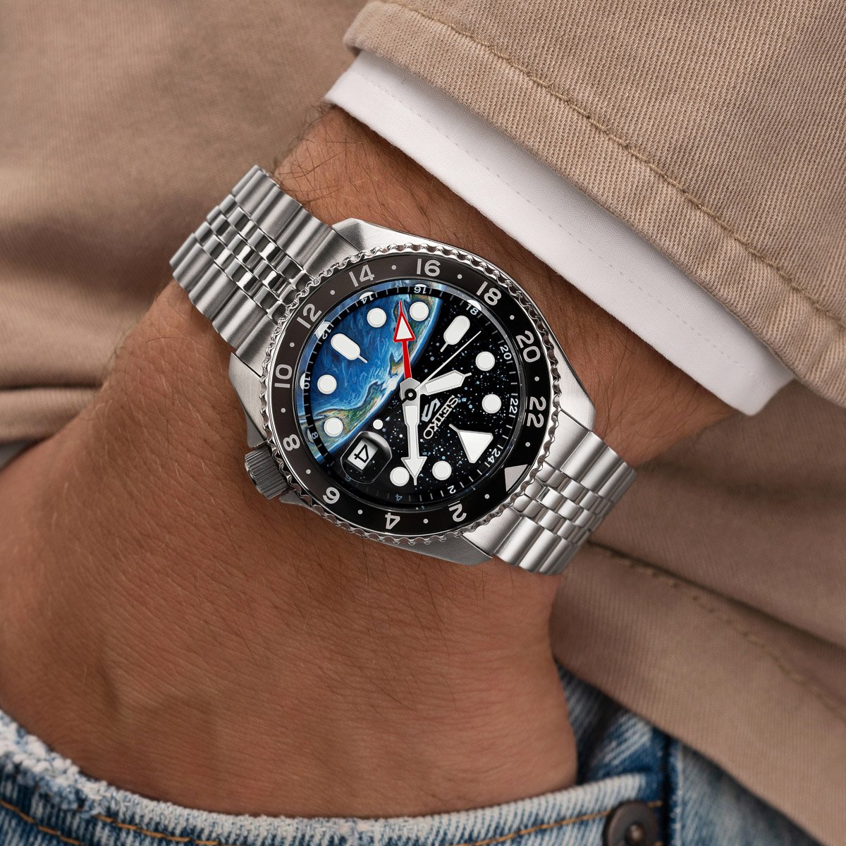 Louis Vuitton's Voyager GMT watch collection: travel in style