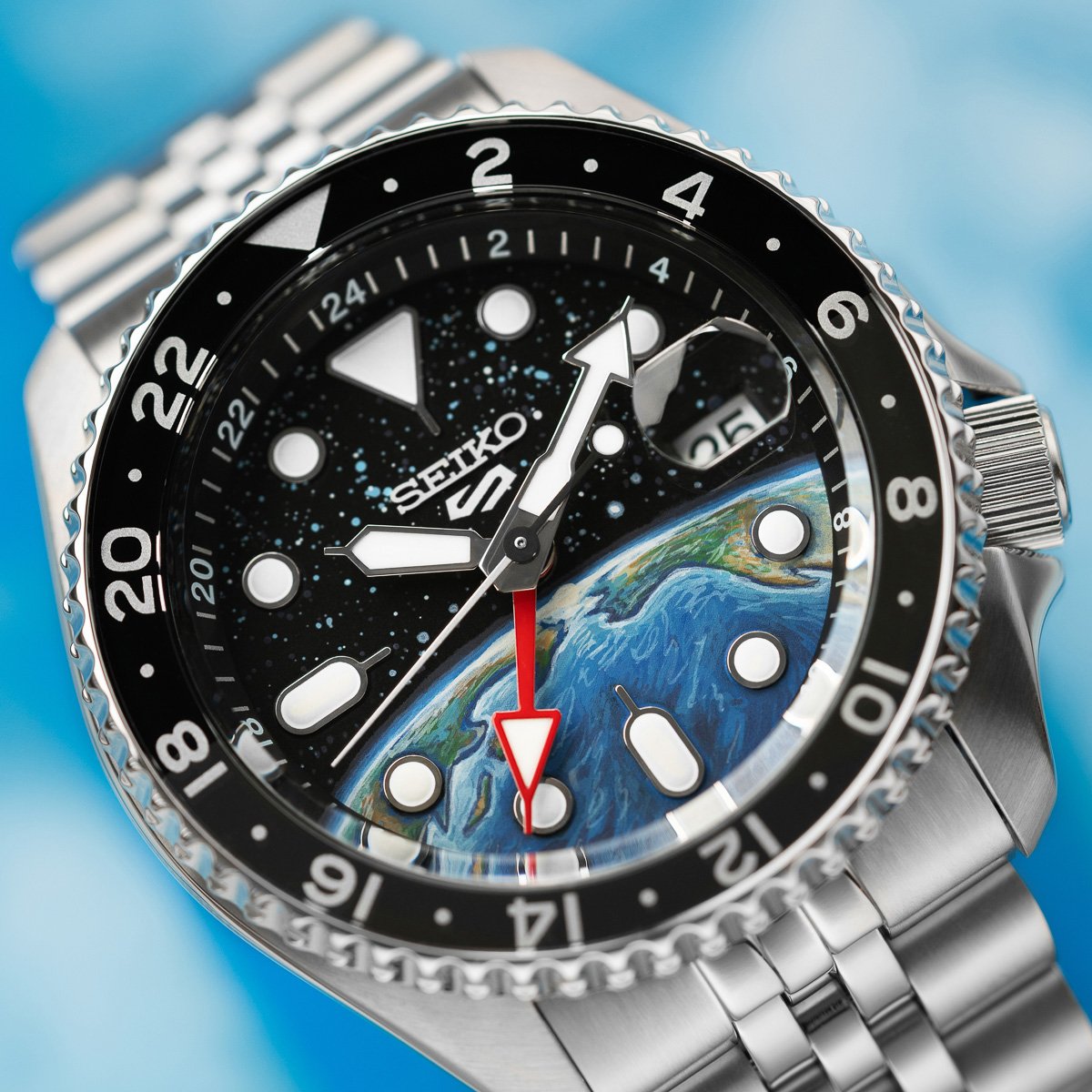 Louis Vuitton Voyager GMT Automatic Watch