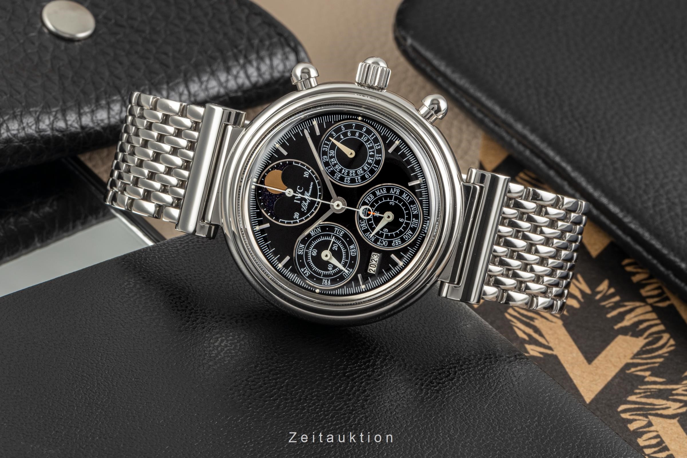 Free-Wheeling Style: Zenith Defy Classic Range Rover Special Edition