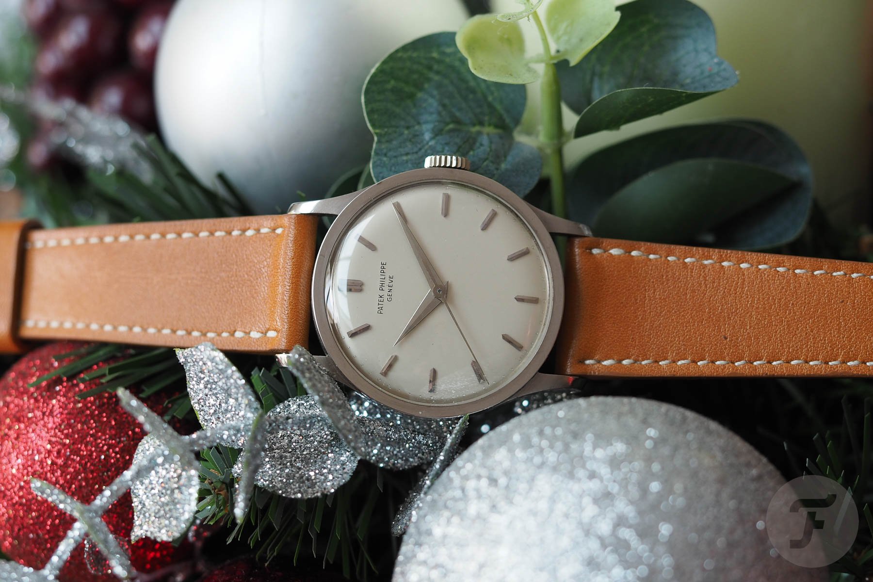 Fratello Christmas Special ? The Patek Philippe Calatrava 570