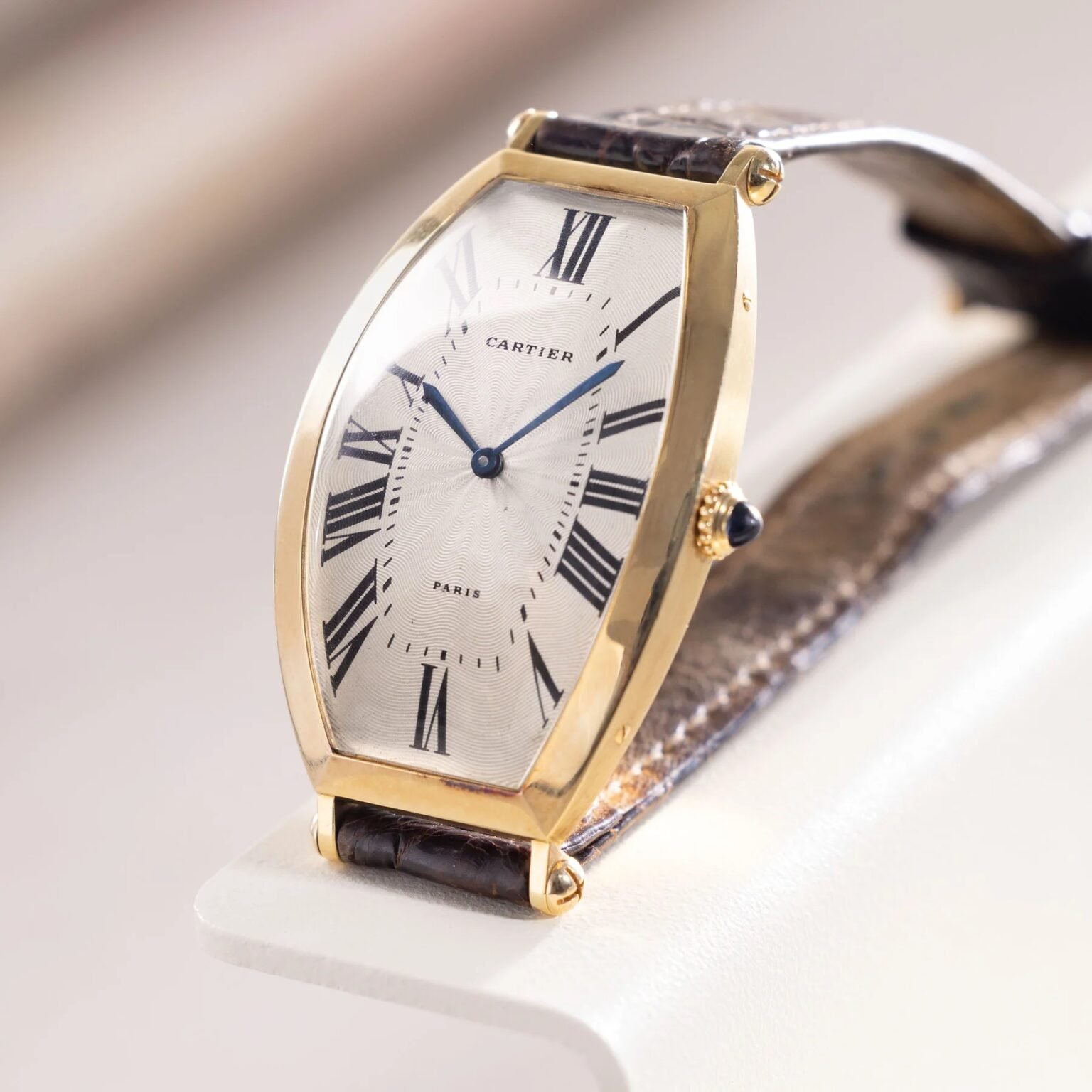 【F】 Pre-Owned Spotlight: A Selection Of Cartier Watches