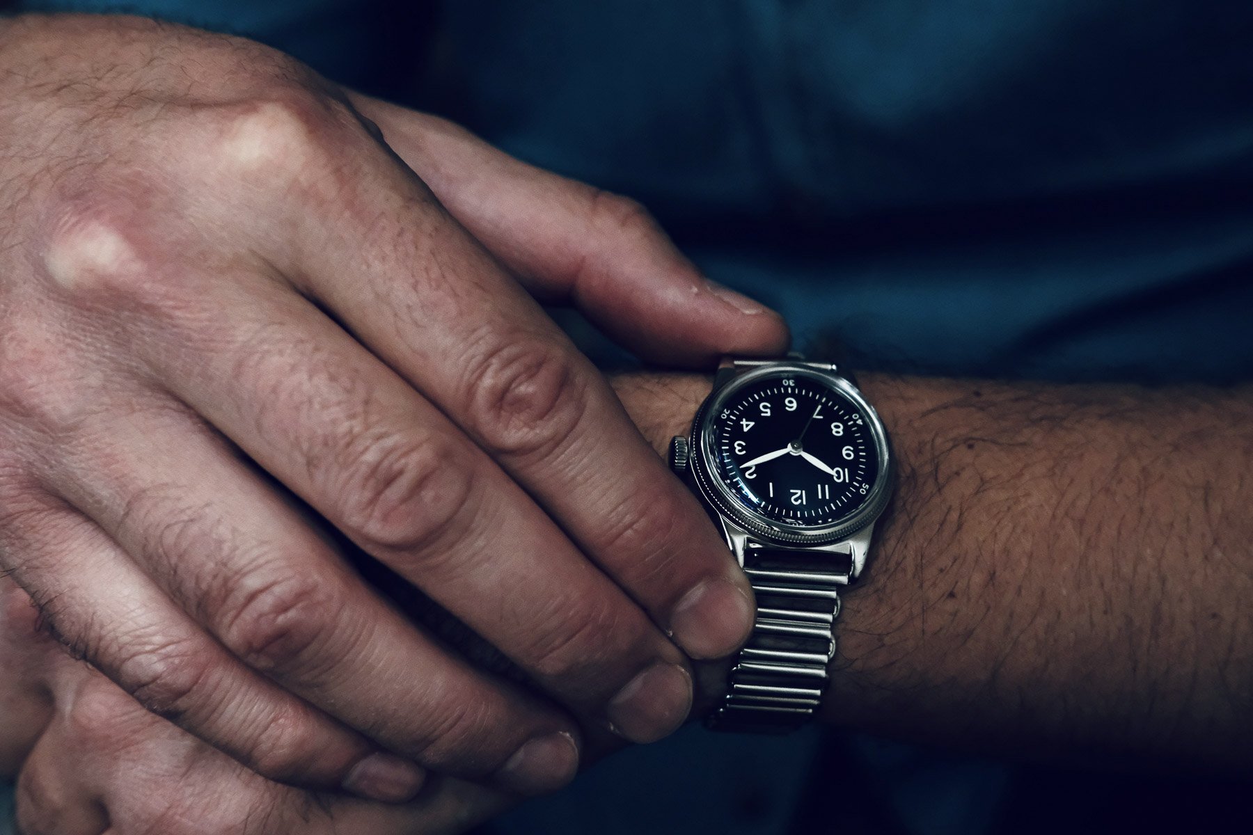 Schwarz military hotsell watch