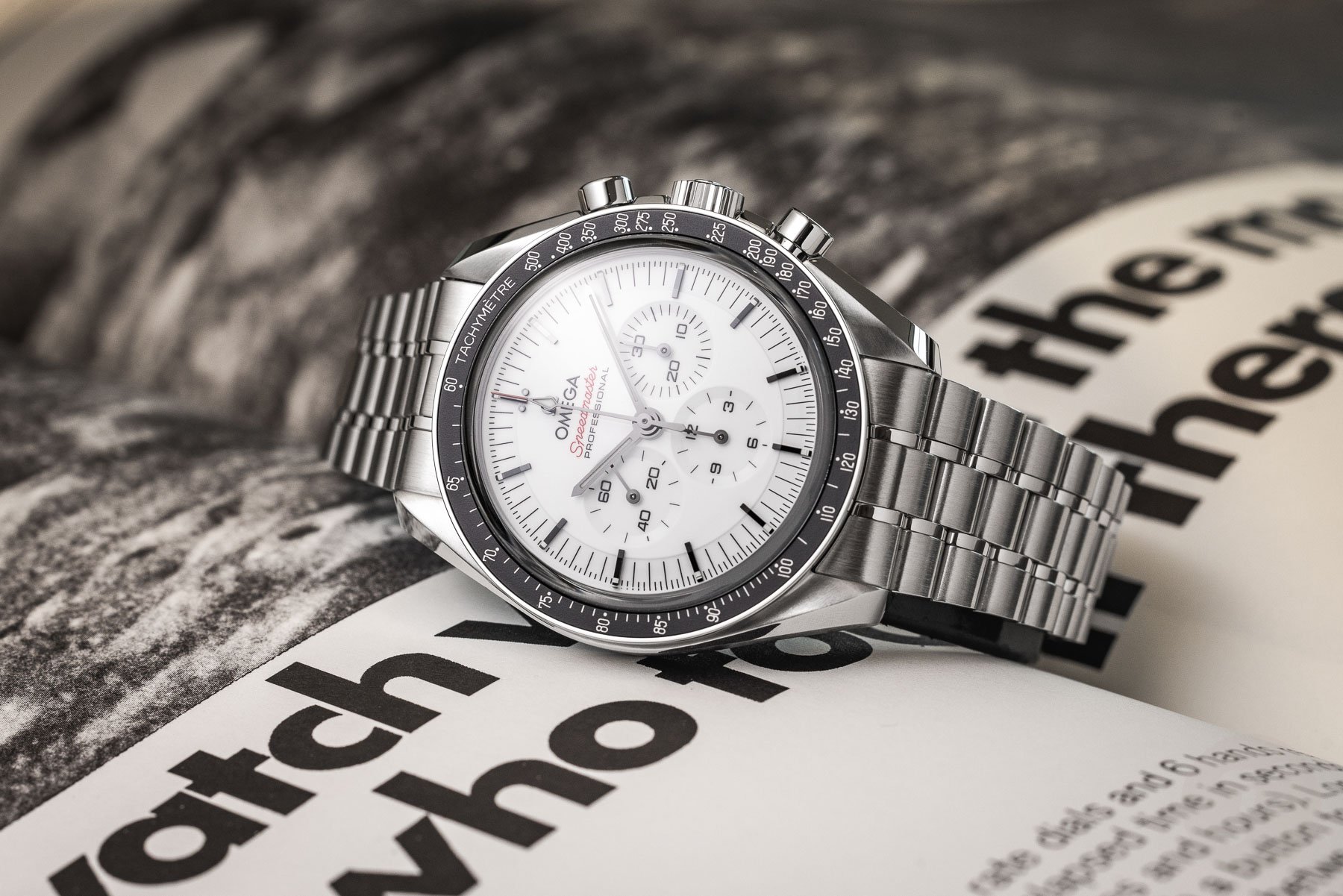 Hands-On With The White-Dial Omega Speedmaster “Daniel Craig” | Omega ...