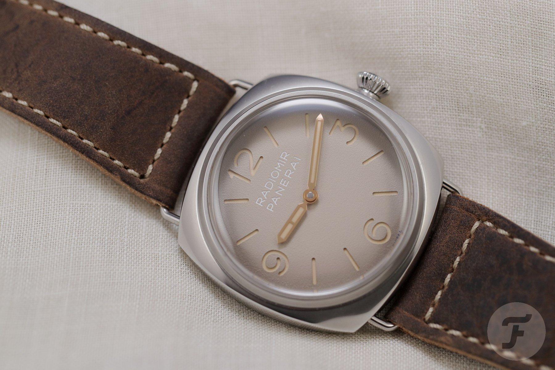 Love And Hate ? The Panerai PAM01350 Radiomir Tre Giorni With A Beige Dial