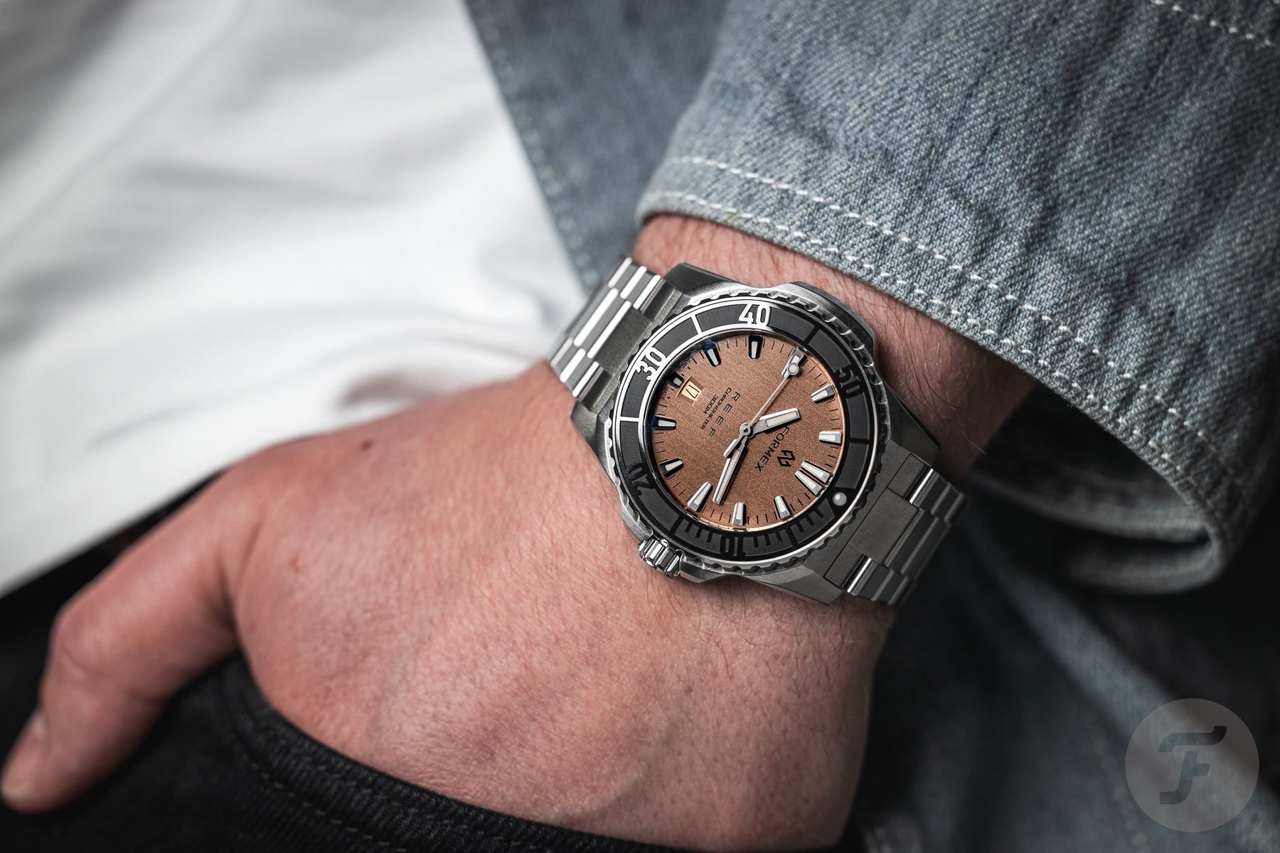 Affordable salmon dial watches deals