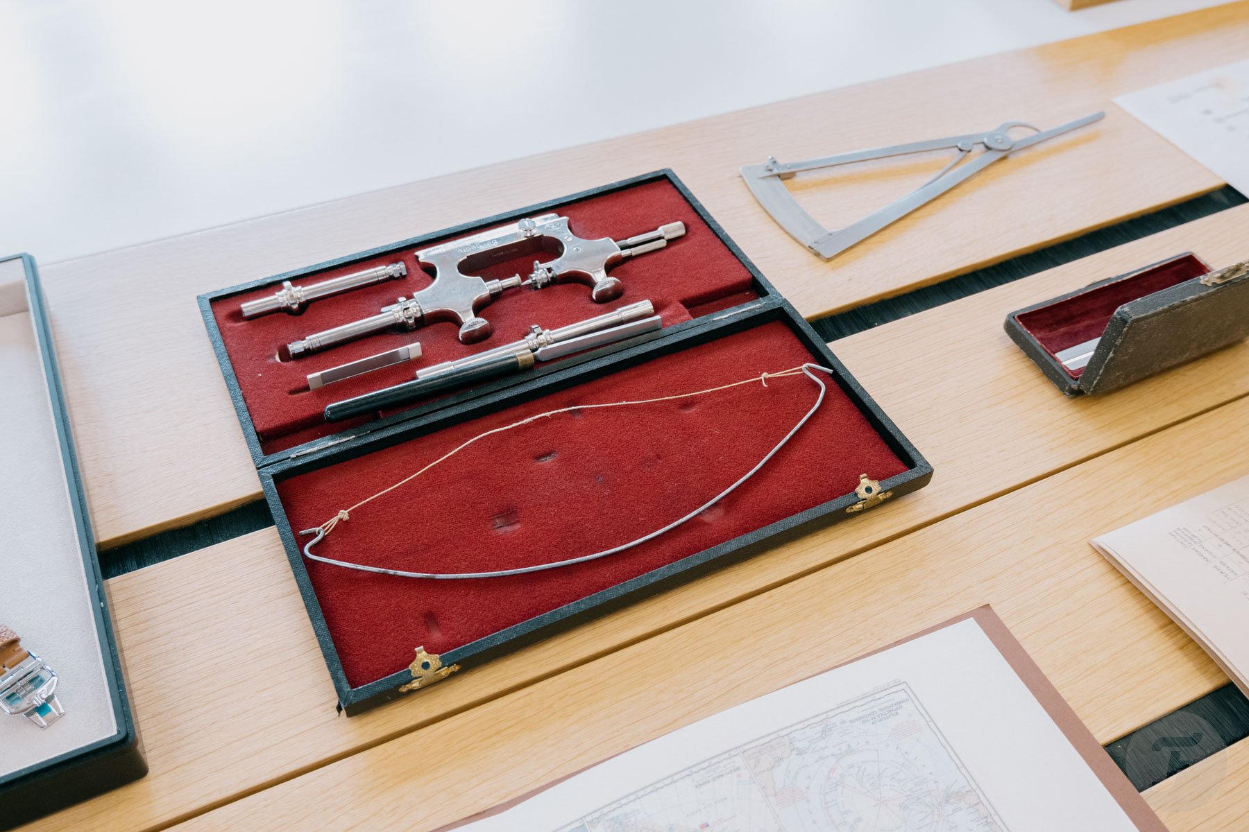 Livre / Brochure De La Manufacture Jaeger-LeCoultre, En Français - Très Bon état, Bords Cornés