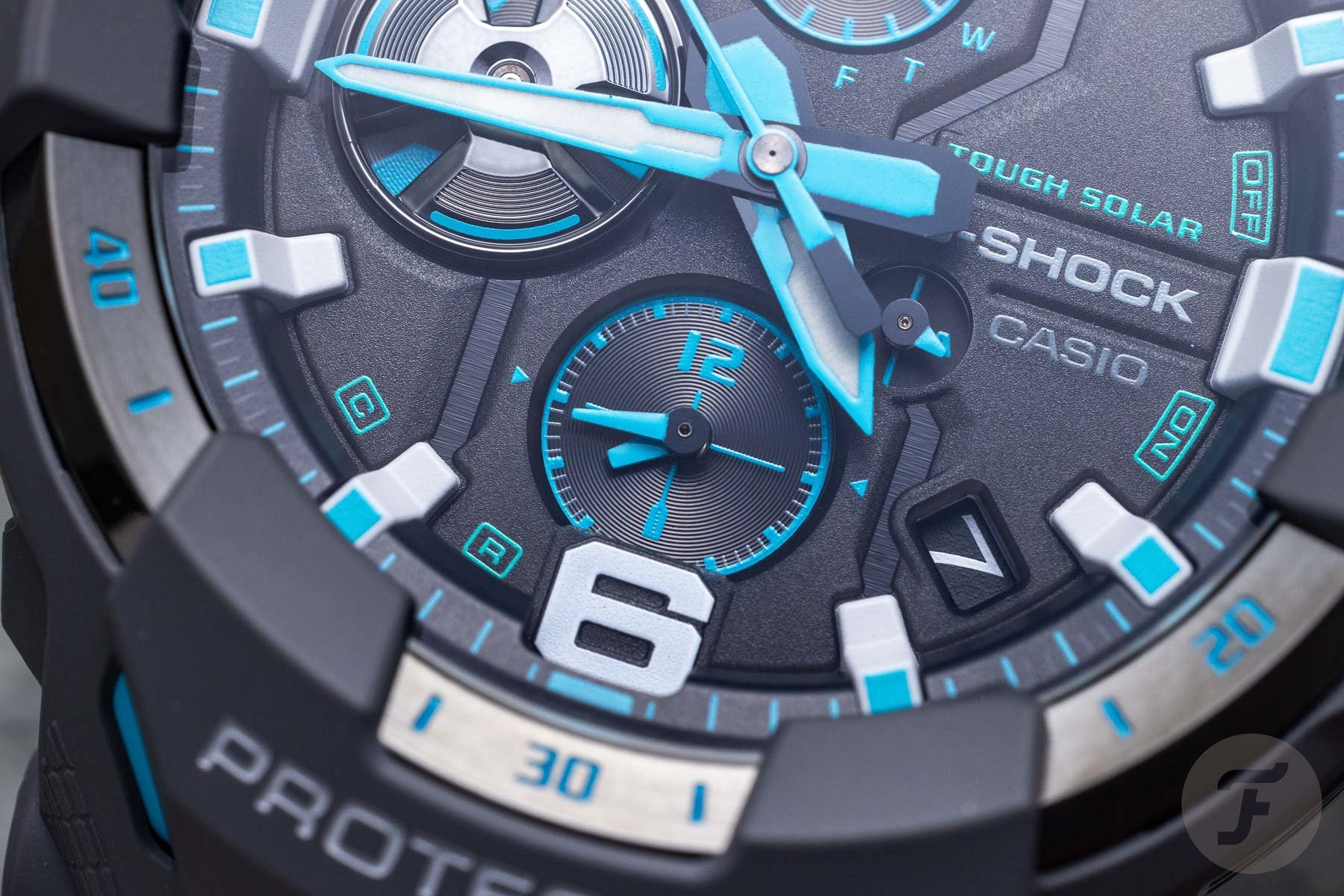 F】 Hands-On: Casio G-Shock Gravitymaster GR-B300