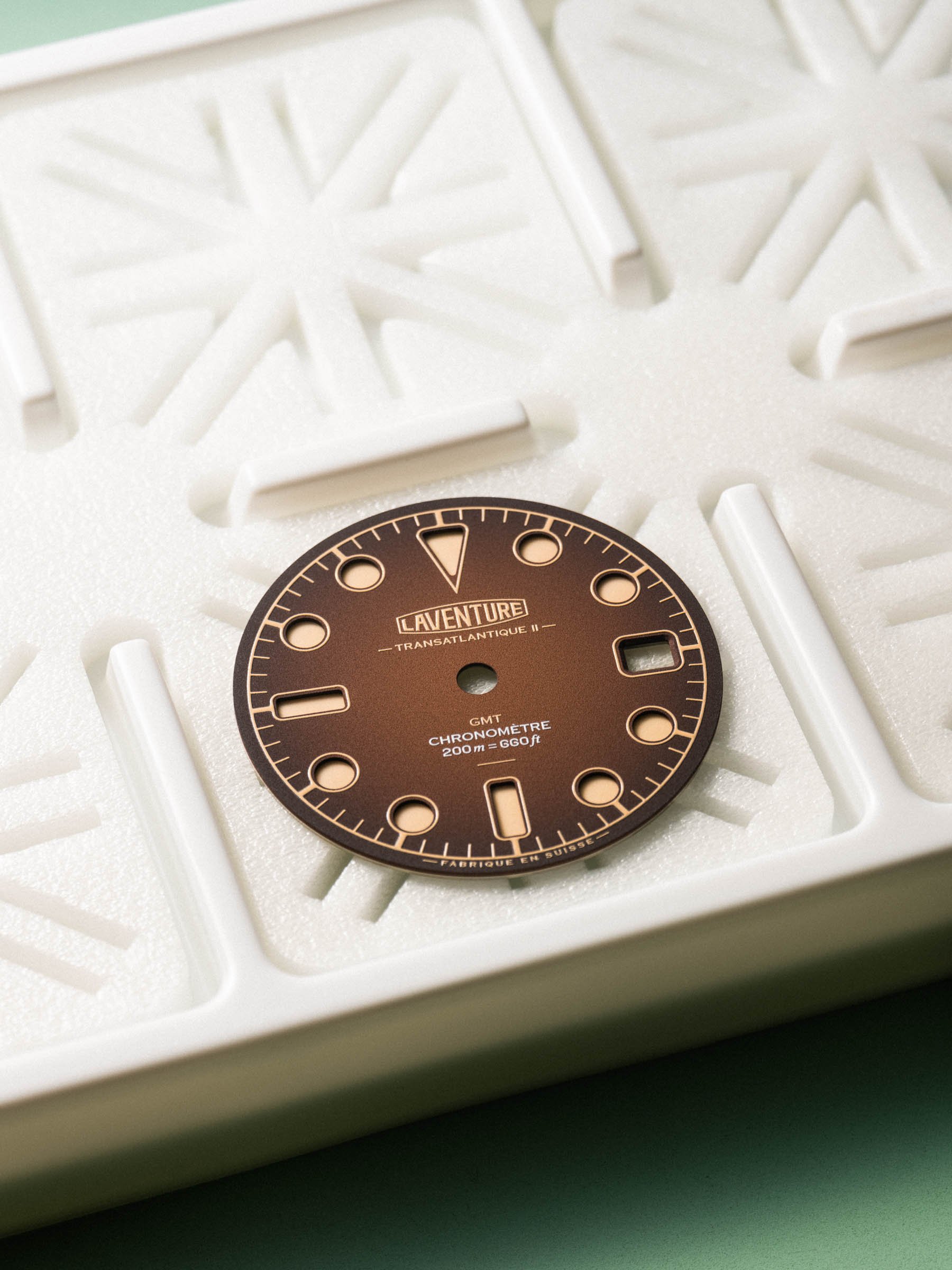 brown Laventure Transatlantique II GMT dial