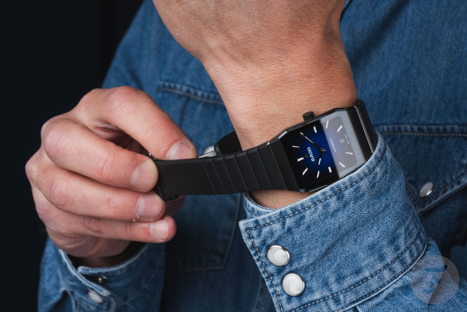 【F】 Back To Basics Watch Case Materials Explained