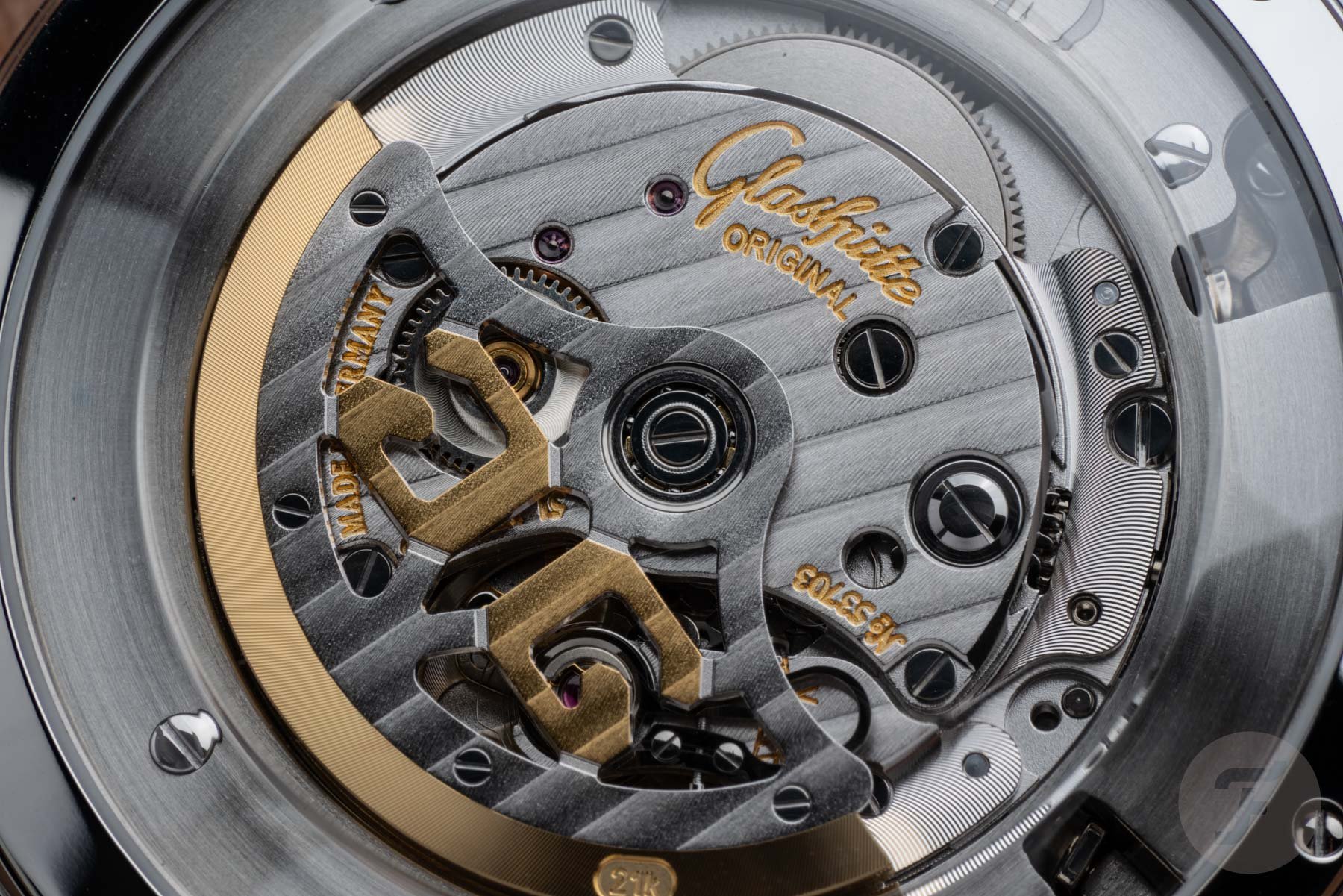【F】 The Glashütte Original Sixties Chronograph Annual Edition