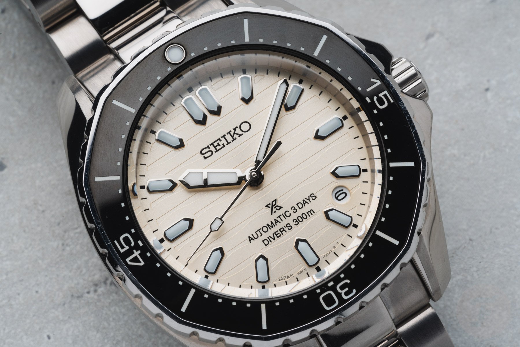 Seiko Prospex SPB483 Dial close-up