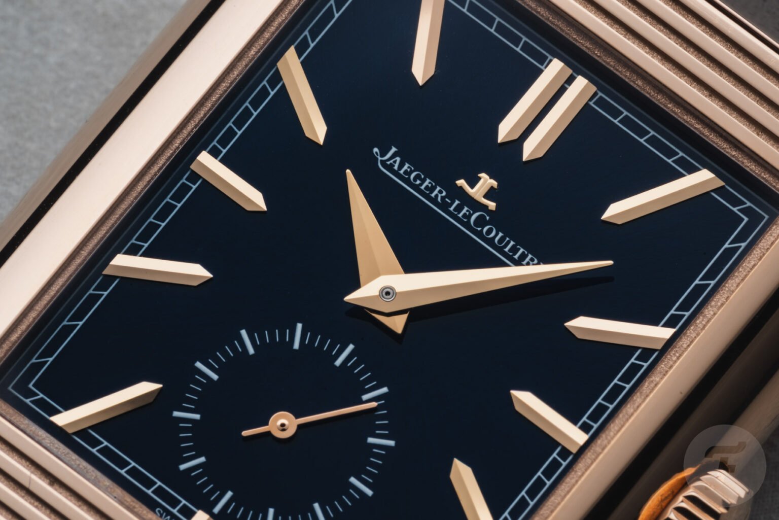 Jlc Reverso Goled Hands-On: JLC Reverso Tribute Duoface Small Seconds Pink Gold
