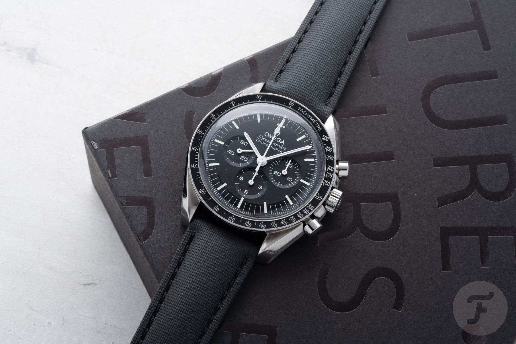 Introducing: The New Artem Loop-less HydroFlex Straps