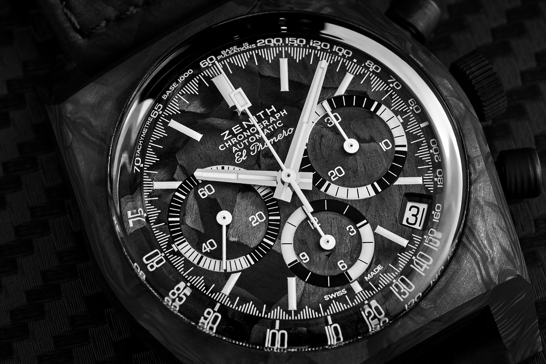 Zenith × Revolution Chronomaster Revival A3818 "Cover Girl Carbon" dial close-up