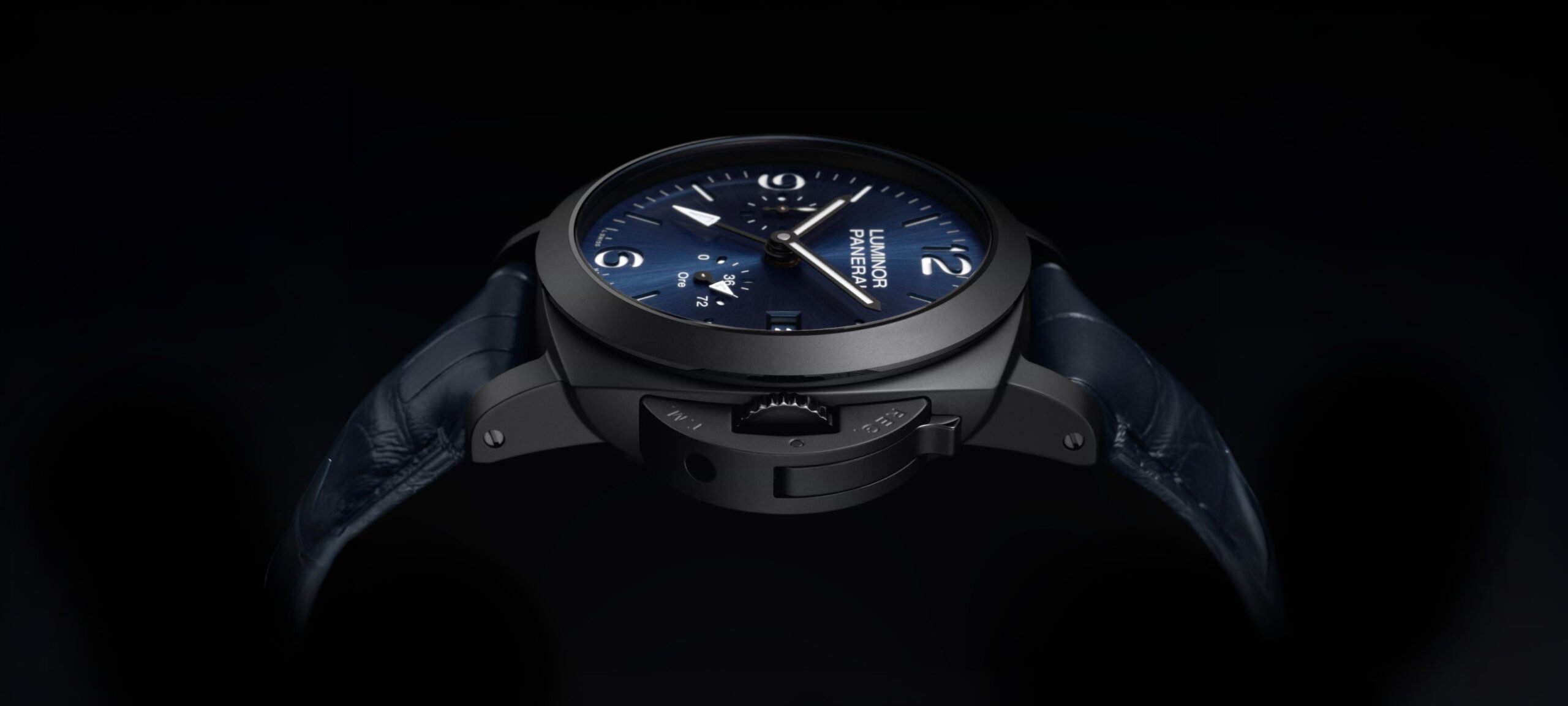 Panerai Luminor GMT Power Reserve Ceramica PAM01574 profile