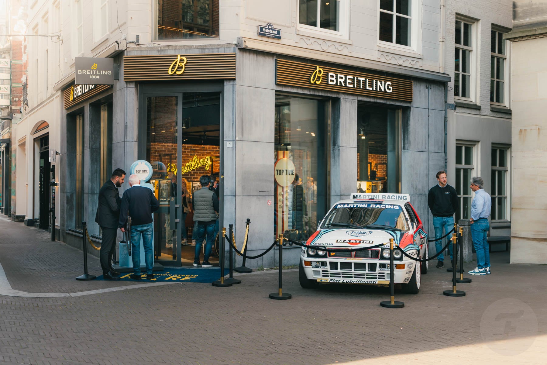 watch retail – Breitling boutique