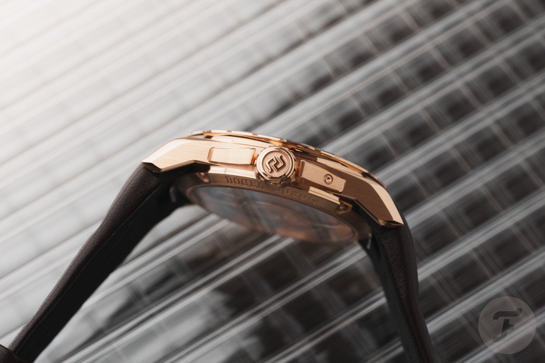 The 11.25mm thick Roger Dubuis Excalibur Biretrograde Calendar
