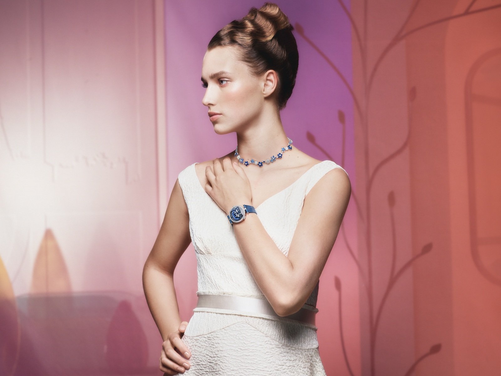 women wearing Van Cleef & Arpels Lady Arpels Poetic Complications Bal des Amoureux Automate 