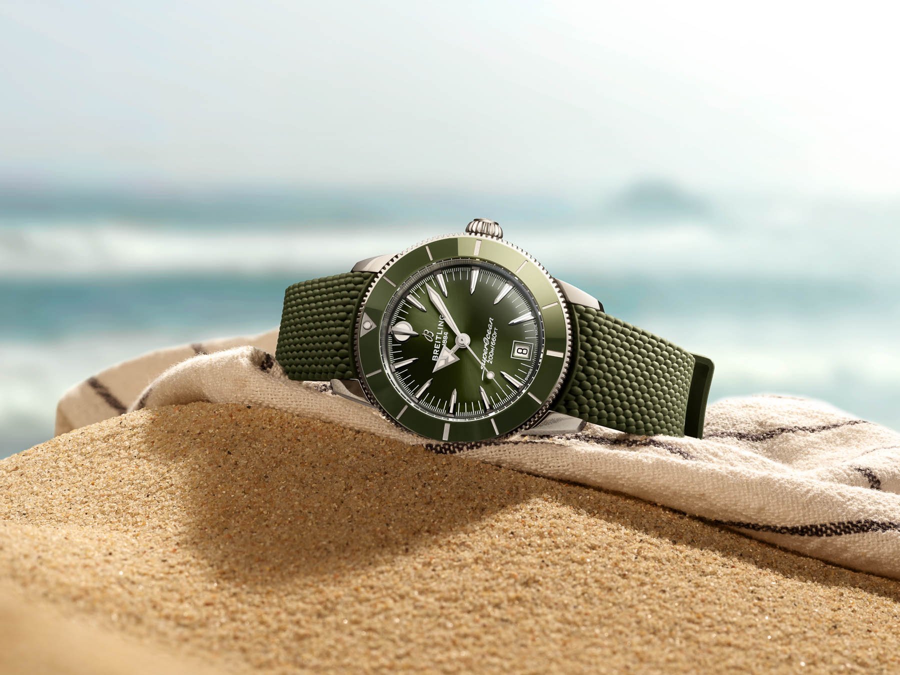 green-dial Breitling SuperOcean Heritage B31 Automatic 40