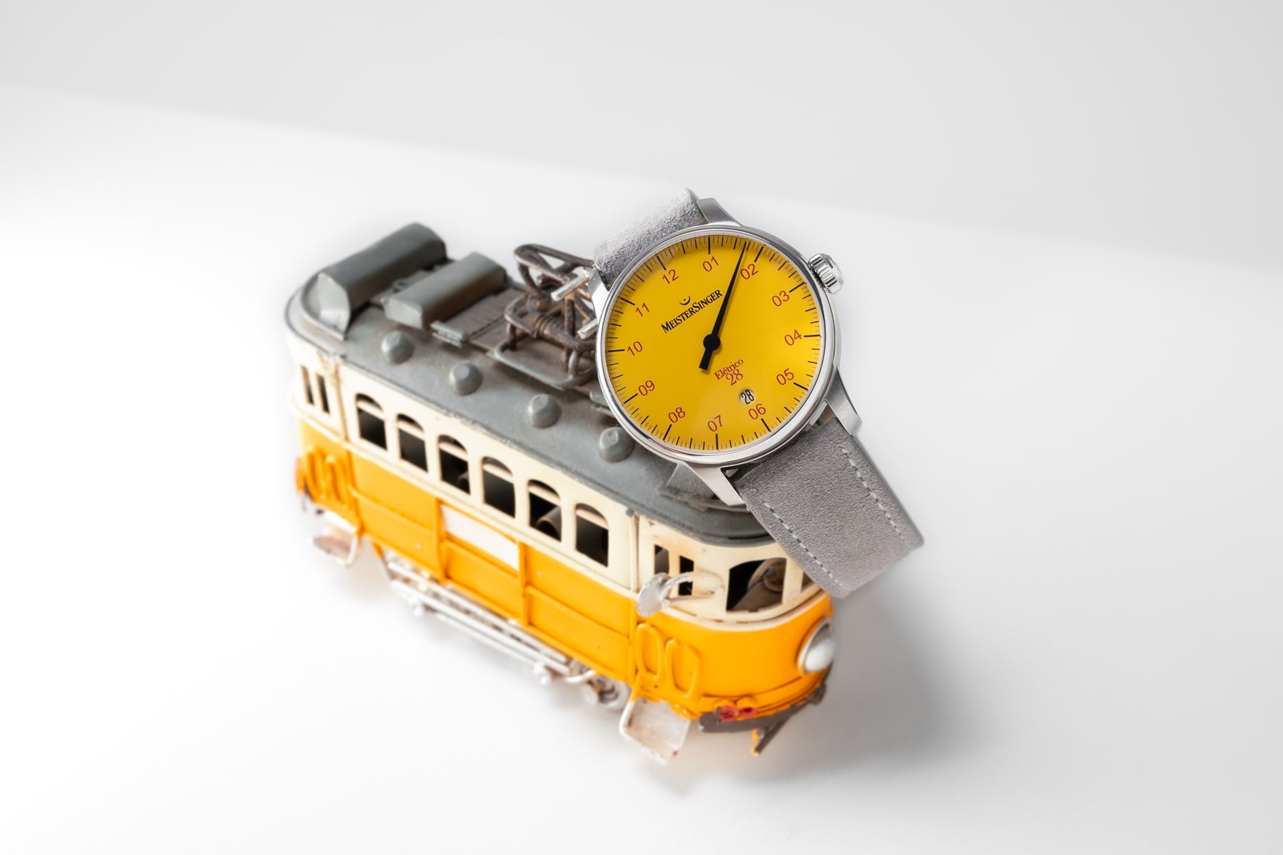 Introducing: MeisterSinger × Ferreira Marques Edition Elétrico 28 - A Tribute To Lisbon’s Famous Yellow Tram And The Perfect Holiday Souvenir