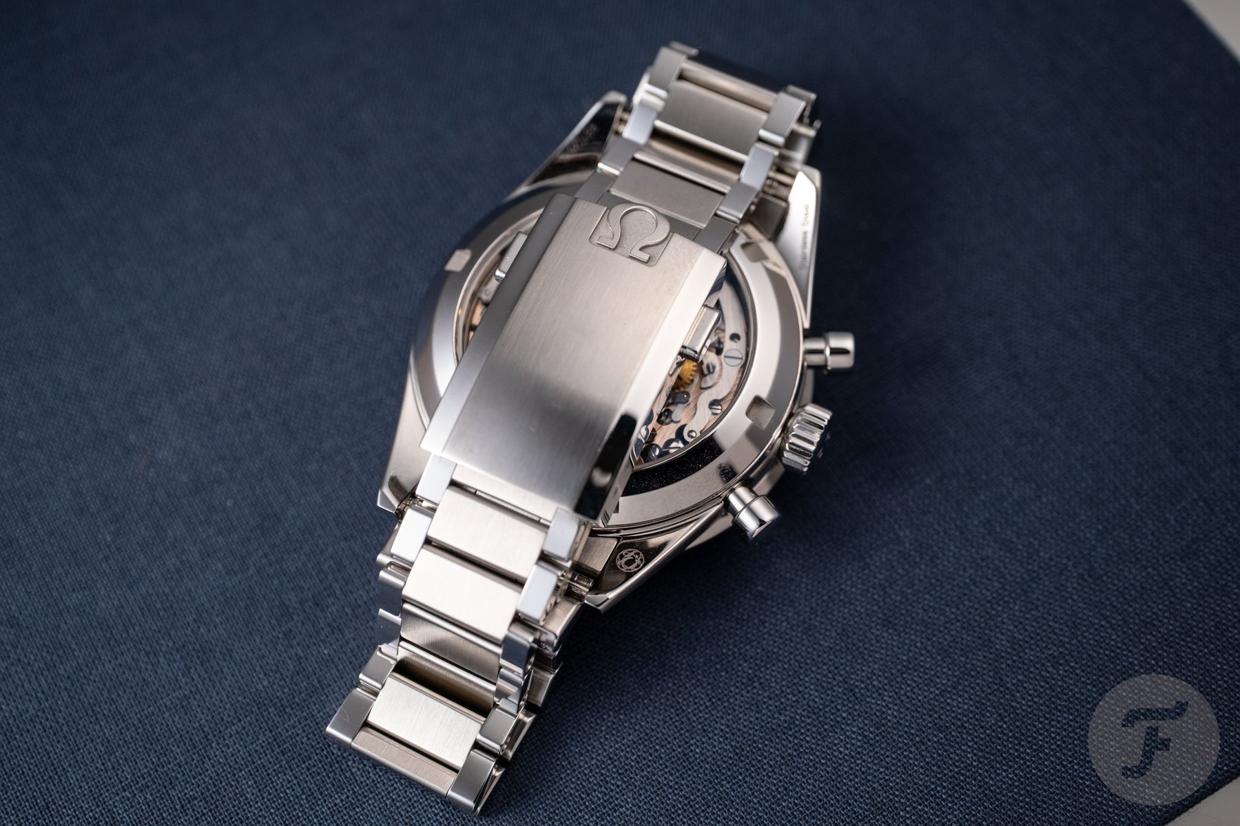Omega Speedmaster Caliber 321 Face Down, Clasp closed
