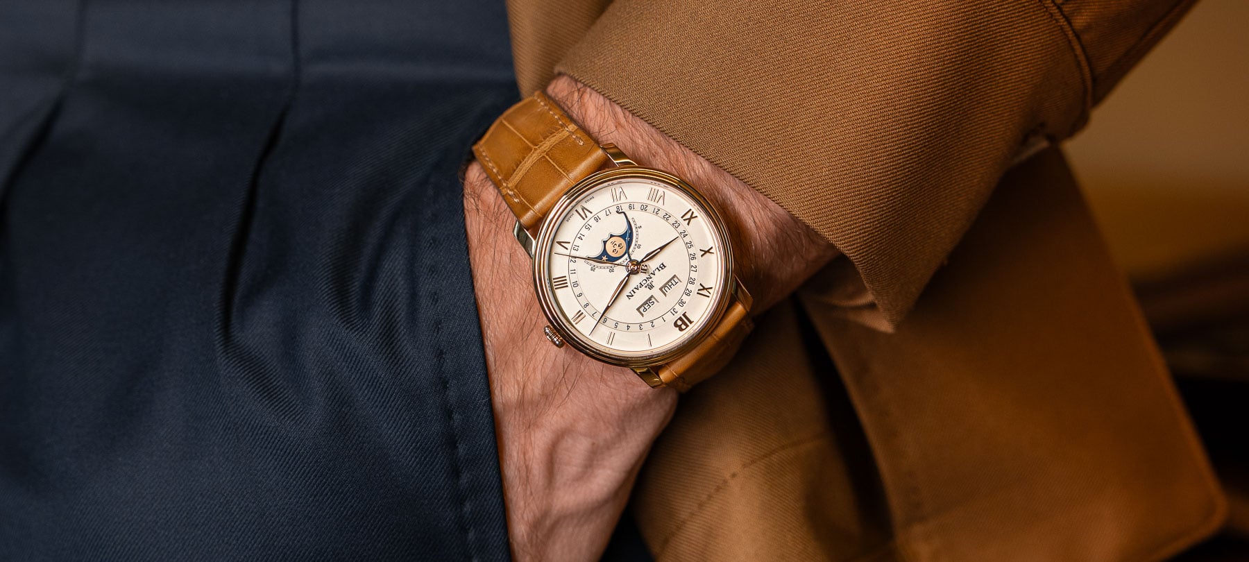 Villeret Quantième Complet Phases de Lune Golden Hour pocket shot, header image