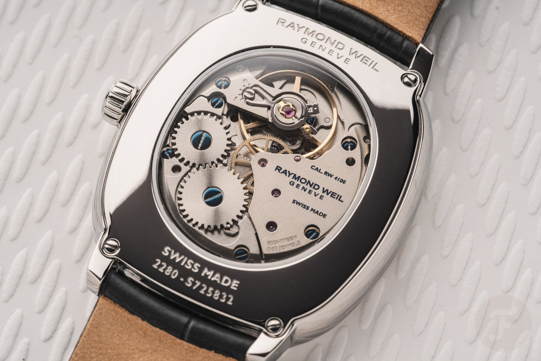 mechanical Raymond Weil Toccata Heritage case back and movement