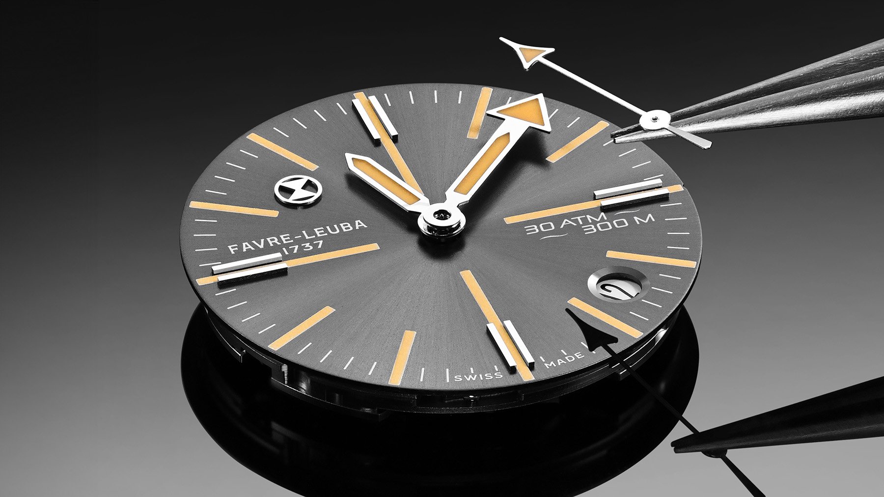 putting hands on Favre Leuba Deep Raider Revival dial