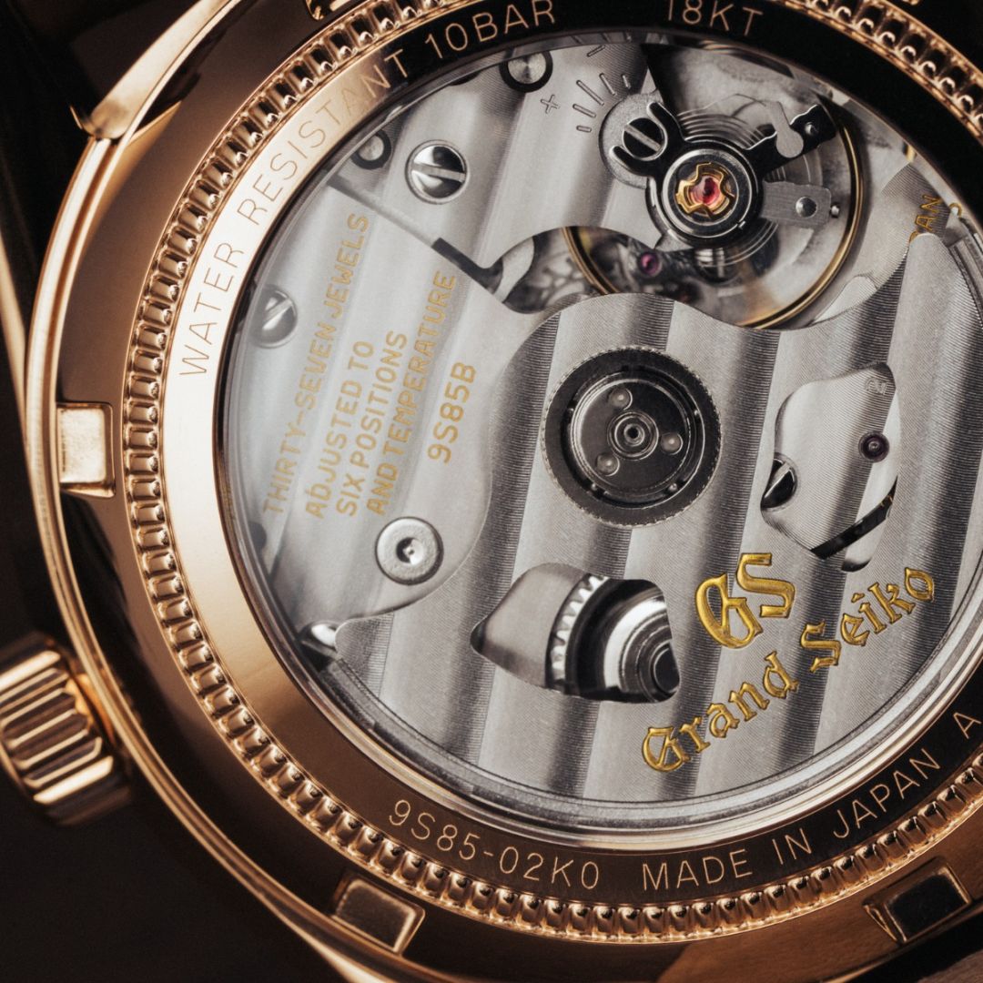 Movement inside the Grand Seiko SBGH368 “Sakura Kakushi”