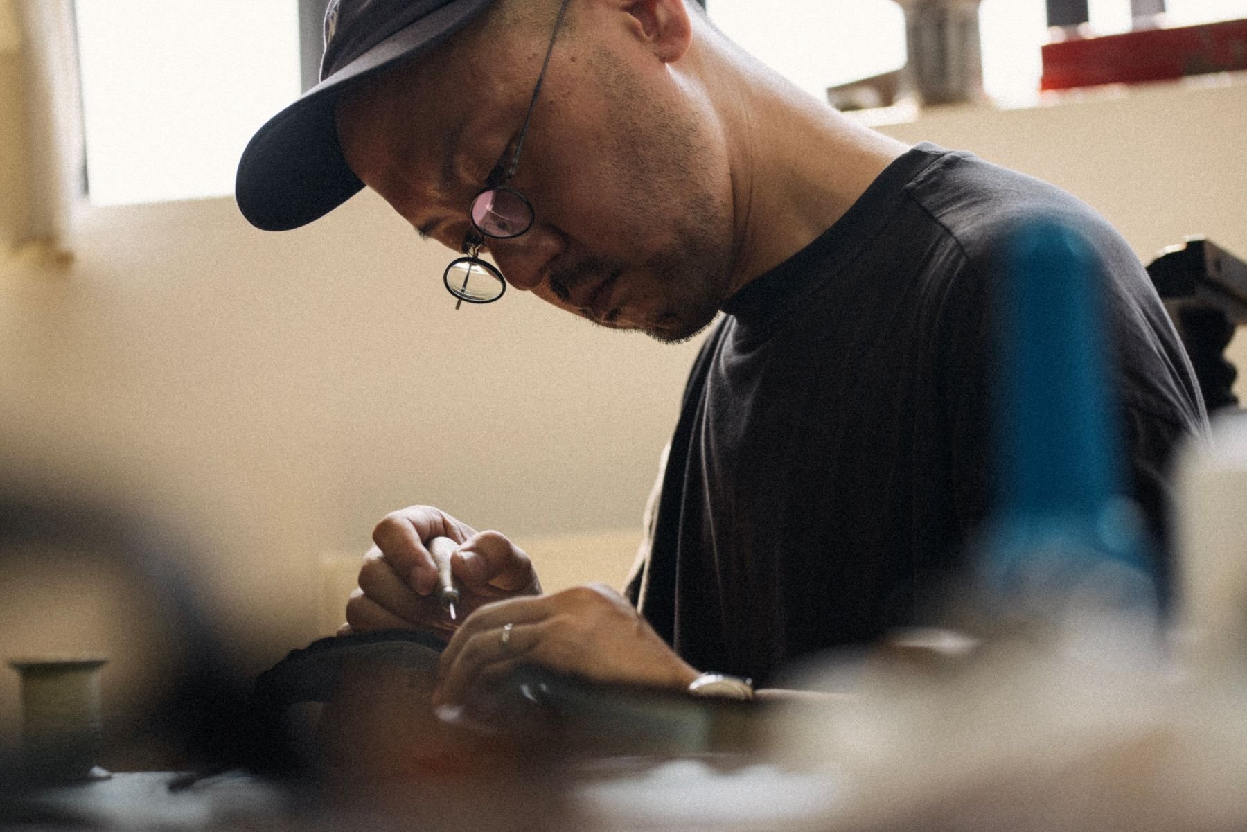 Satoru Hosoi creating a strap for Universal Genève