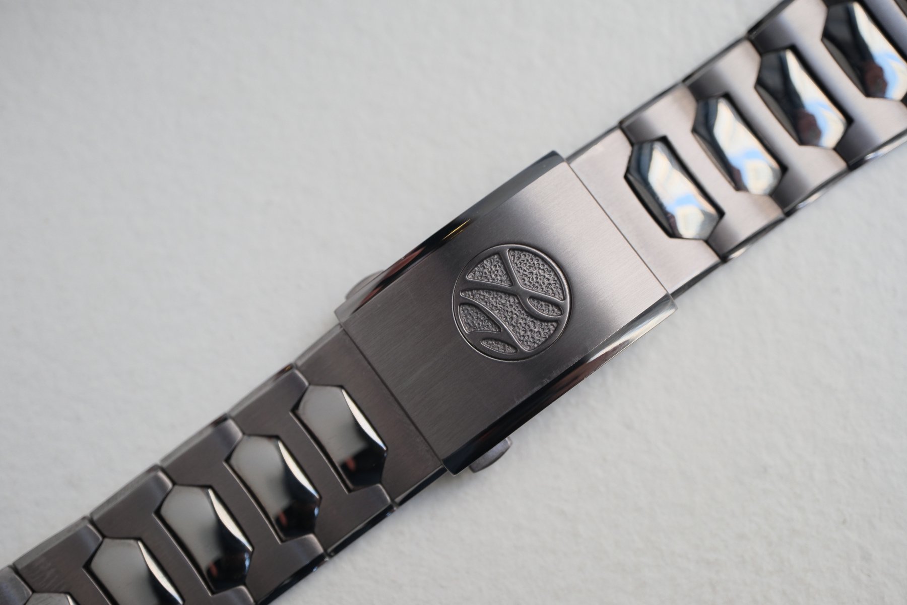 Atelier Wen Inflection bracelet clasp