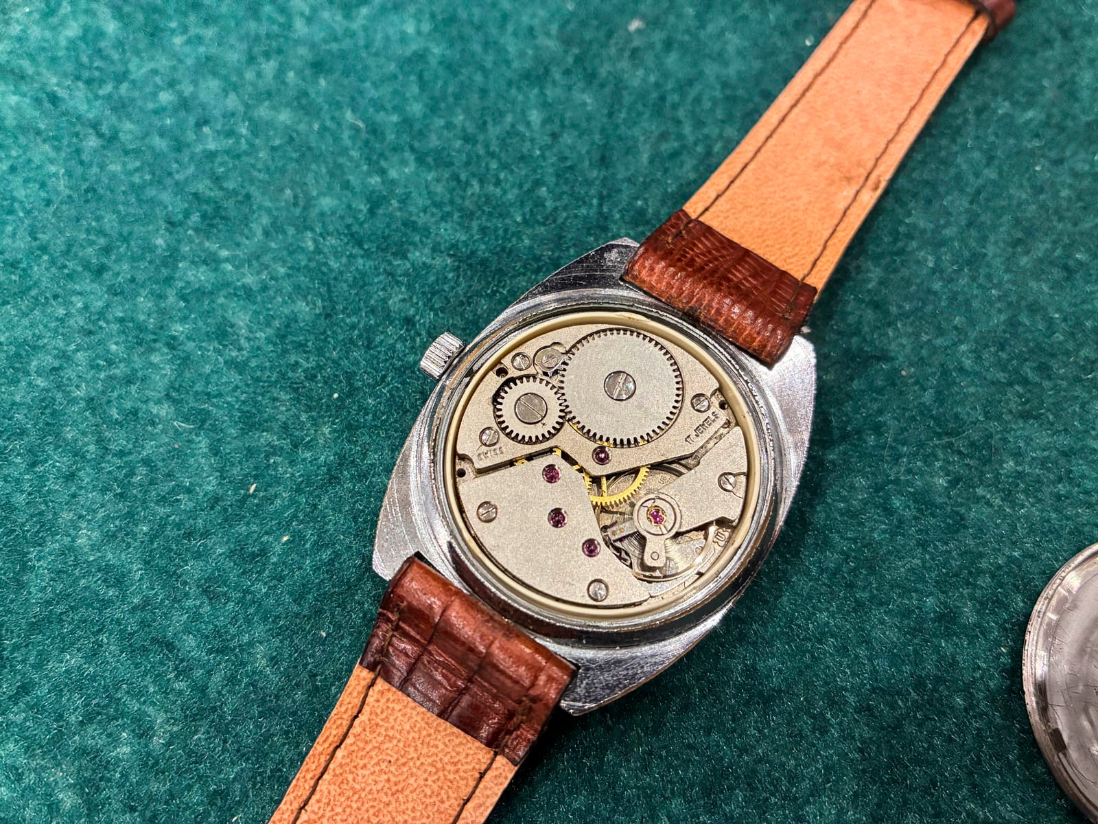 Perseo FS watch with case back removed