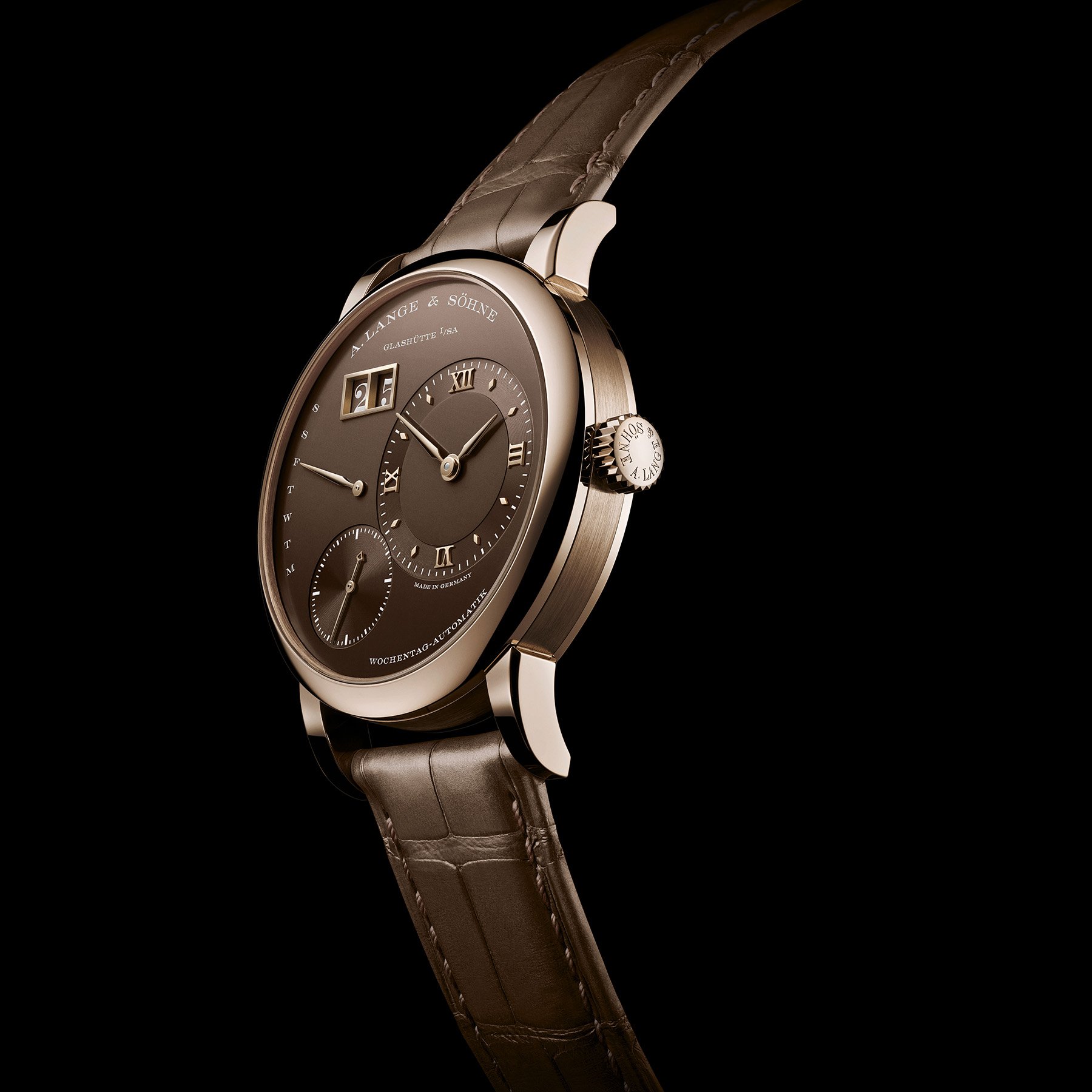A. Lange & Söhne Lange 1 Daymatic Honeygold diagonal upright profile view