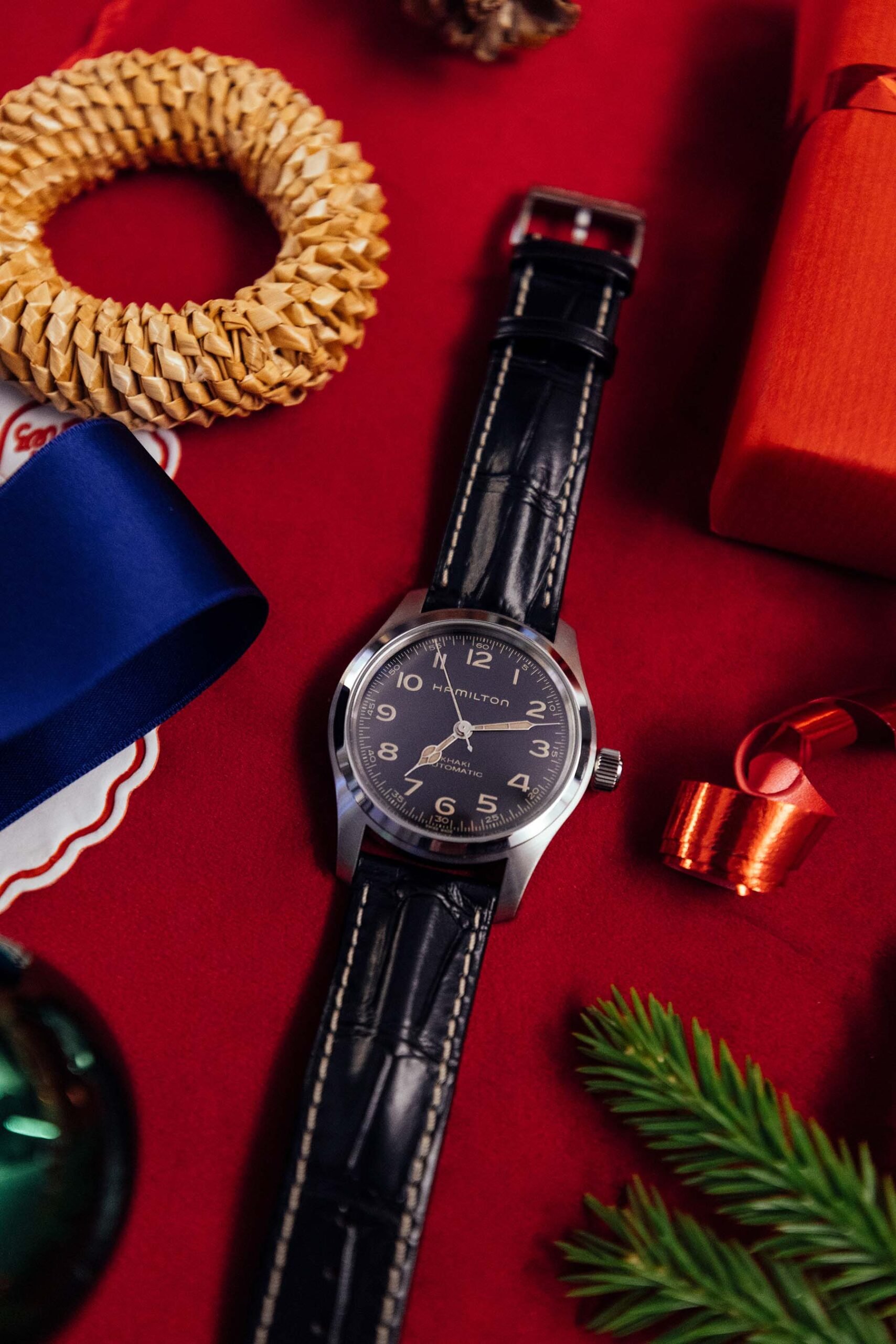 Hamilton Khaki Field Murph holiday flat-lay