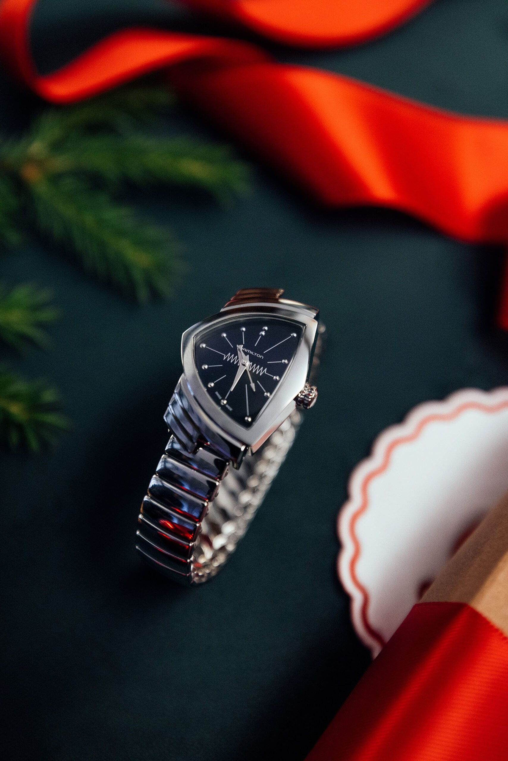 Hamilton Ventura Quartz S