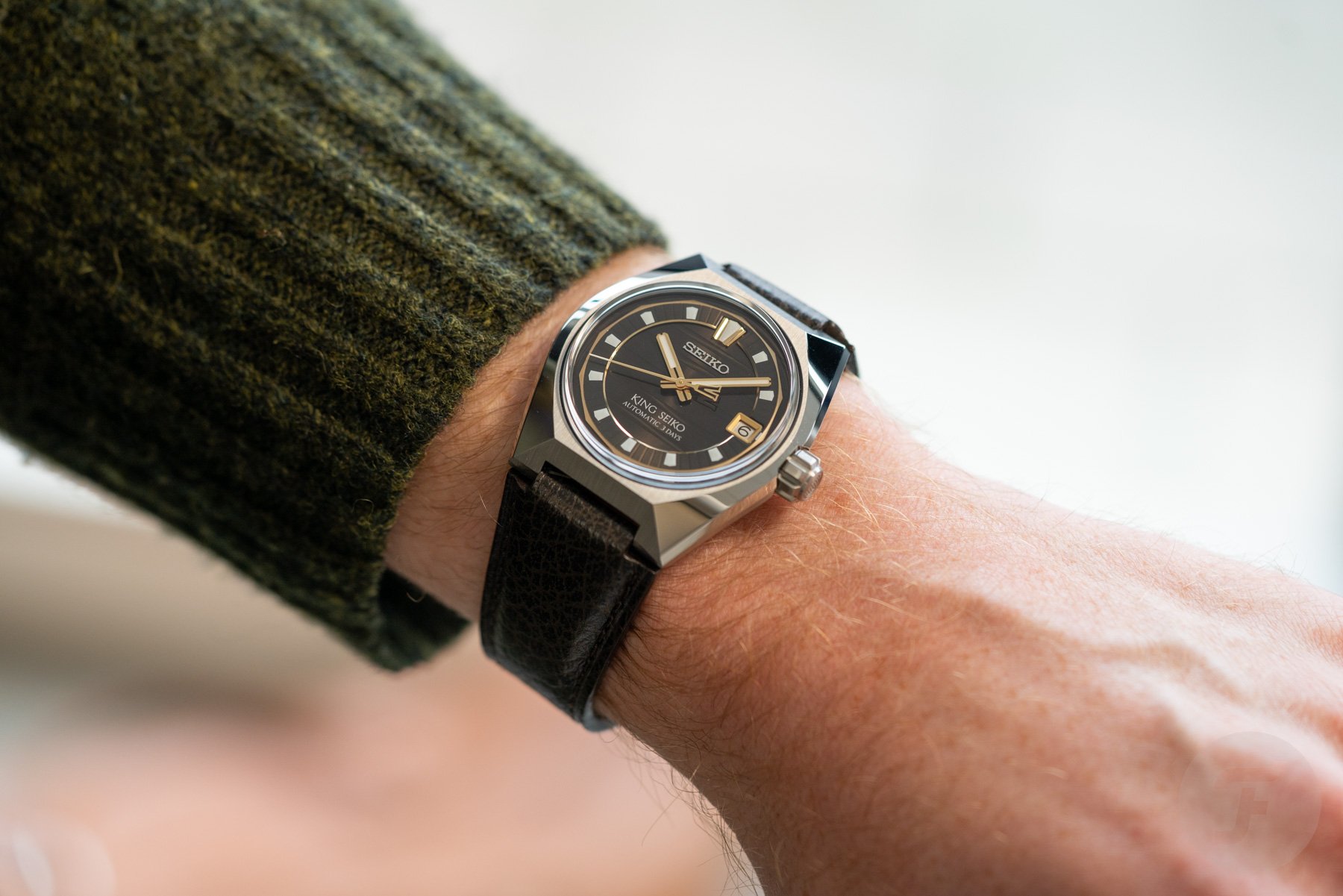 King Seikp Vanac SLA093 on wrist