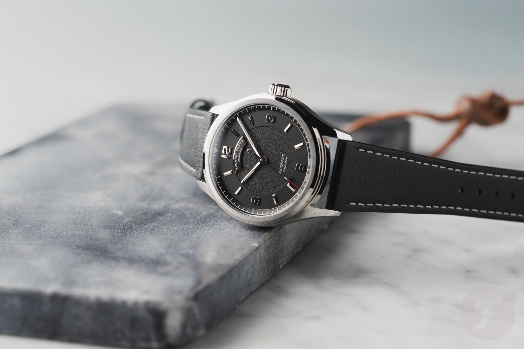 Kiwame Tokyo Iwao Sumi on side, crown up