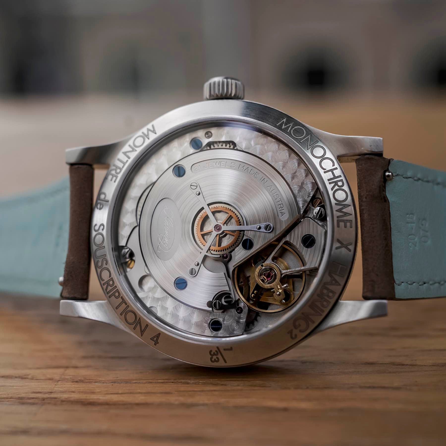 Monochrome × Habring² Montre de Souscription 4 Seconde Morte case back and movement