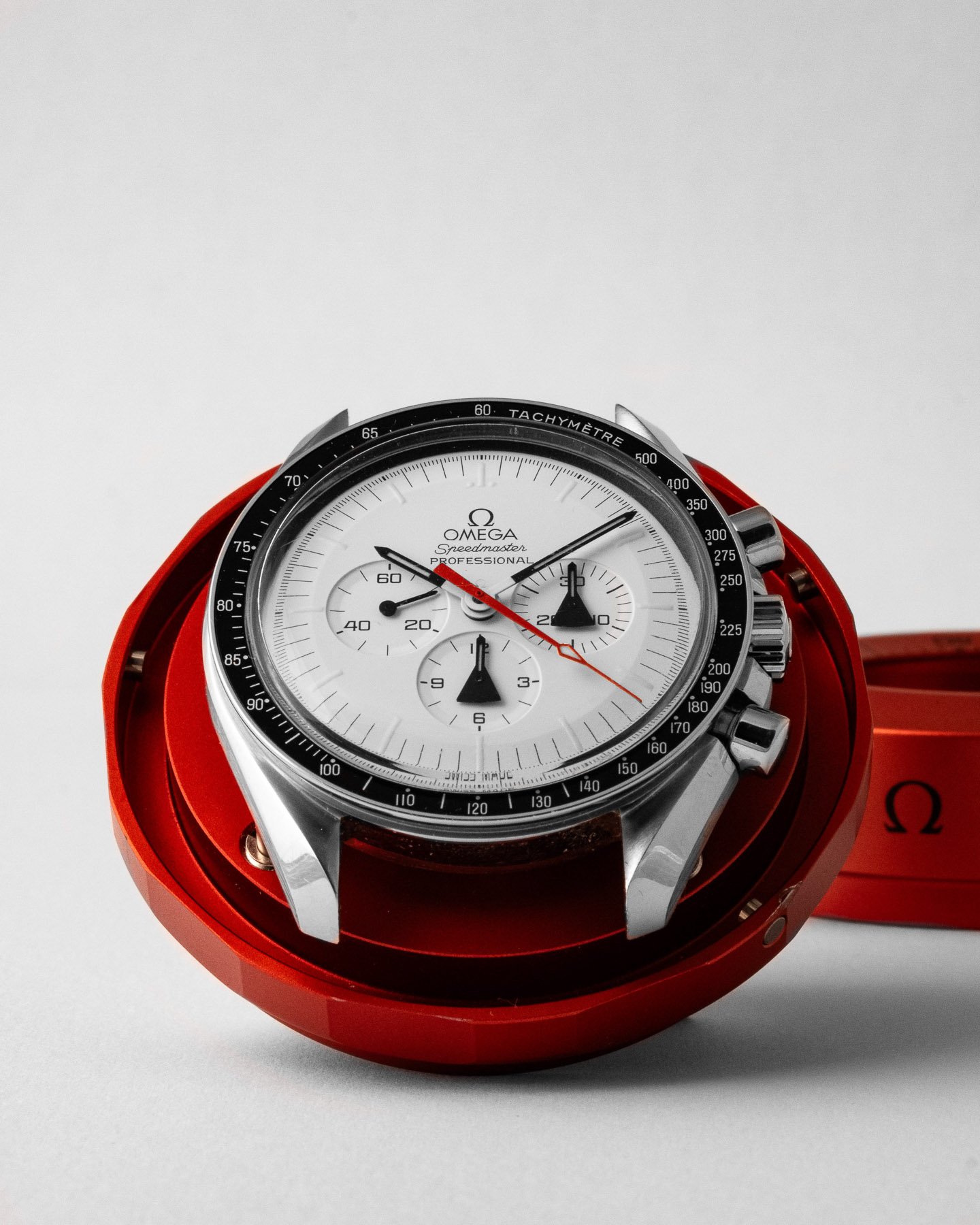 Omega Speedmaster Professional Alaska Project LE inside half of red casing