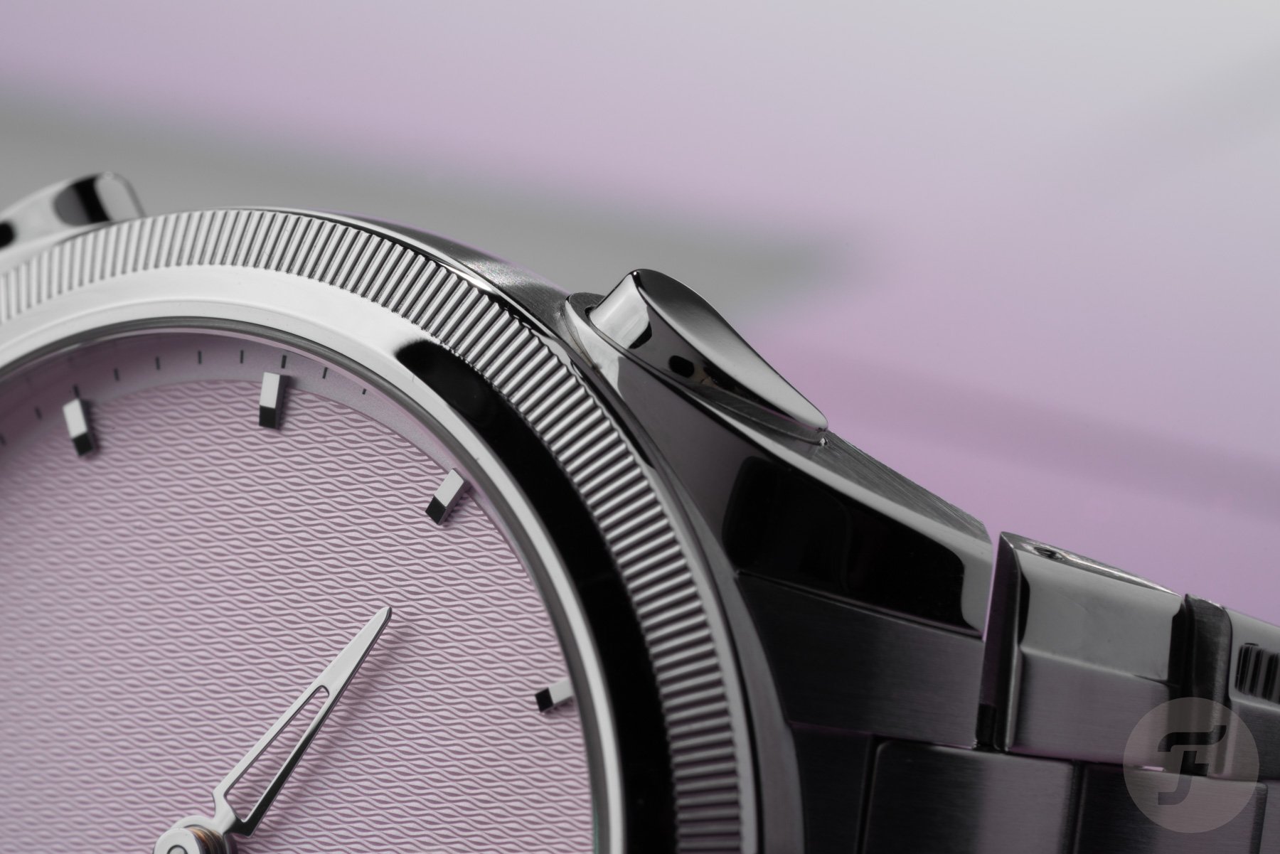 Parmigiani Fleurier Tonda PF Minute Rattrapante Arctic Rose bezel and pusher detail