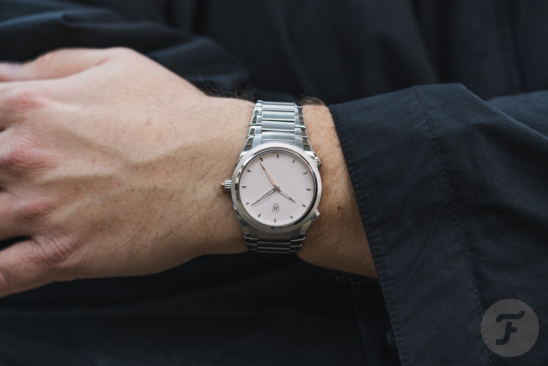 Parmigiani Fleurier Tonda PF Minute Rattrapante Arctic Rose on wrist, arms crossed