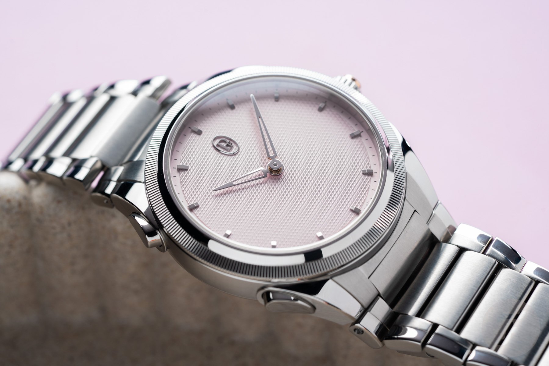 Parmigiani Fleurier Tonda PF Minute Rattrapante Arctic Rose flat-lay on edge of tray
