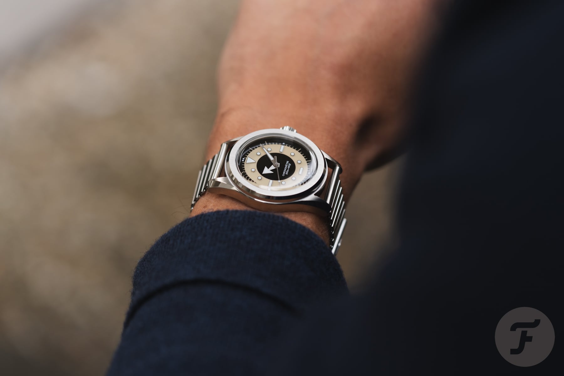 Serica 6190 TXD on wrist