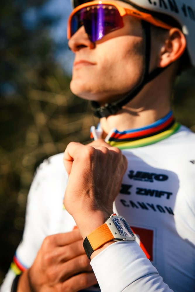 Mathieu van der Poel with his RM 67-02 on an orange strap