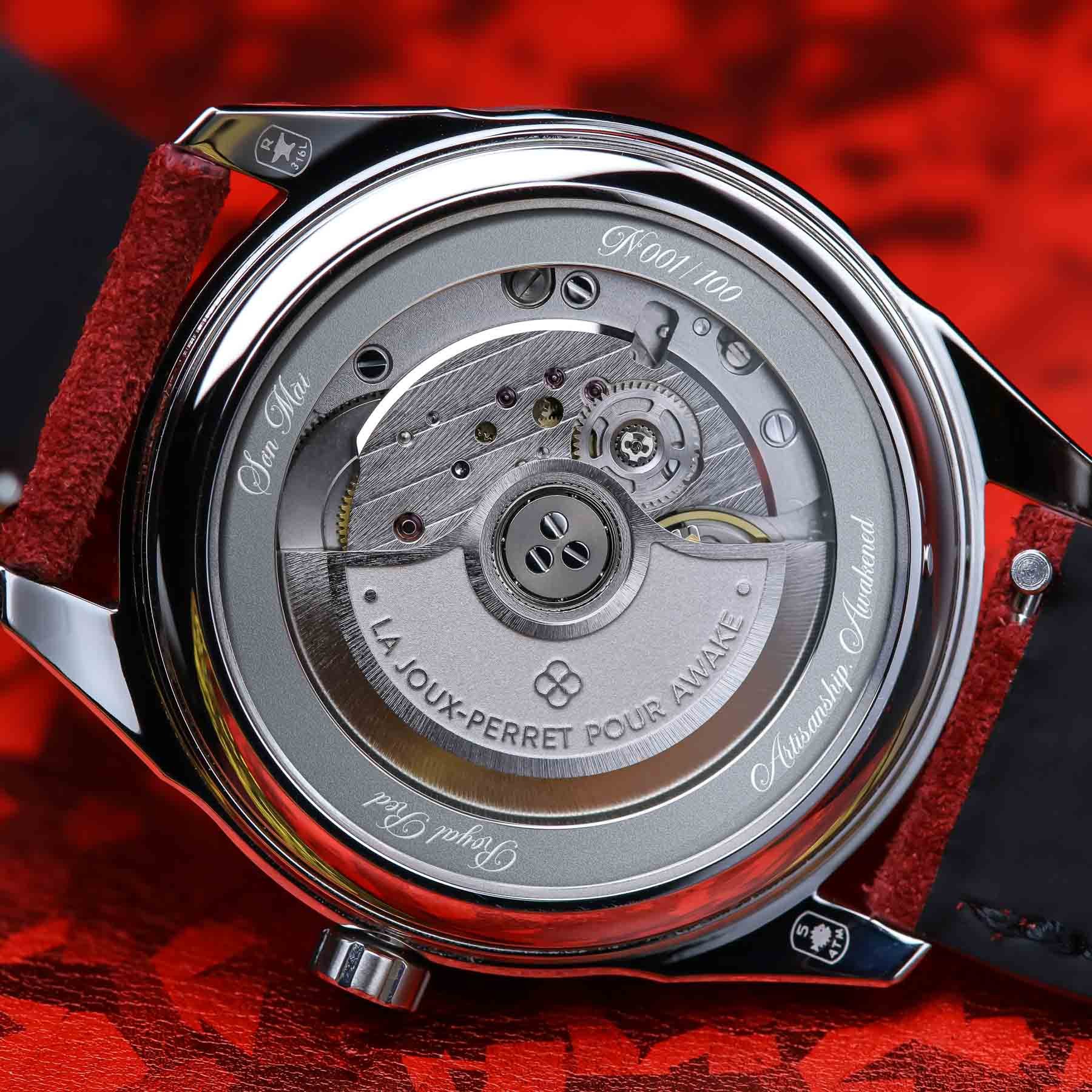 Awake Sơn Mài Frosted Leaf Royal Red movement